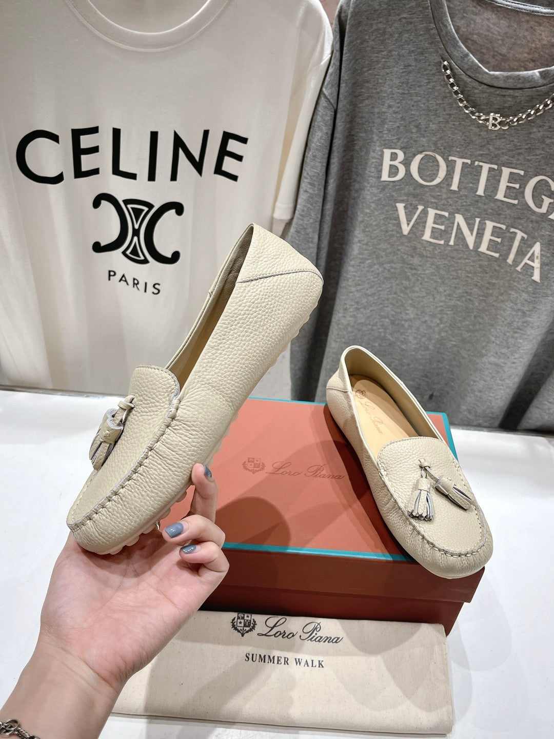 dot sole walk mocassin cream calfskin