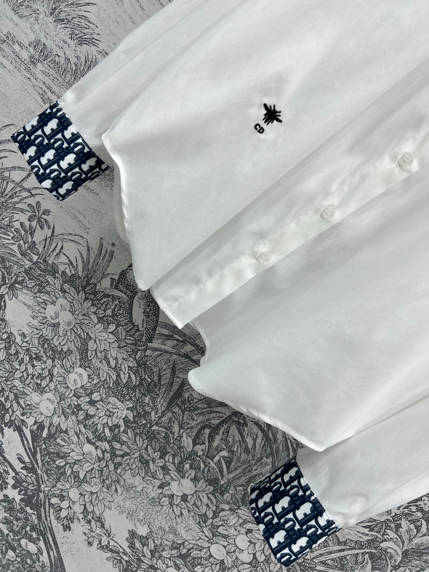 CD 25 Shirt White Blue Polyester