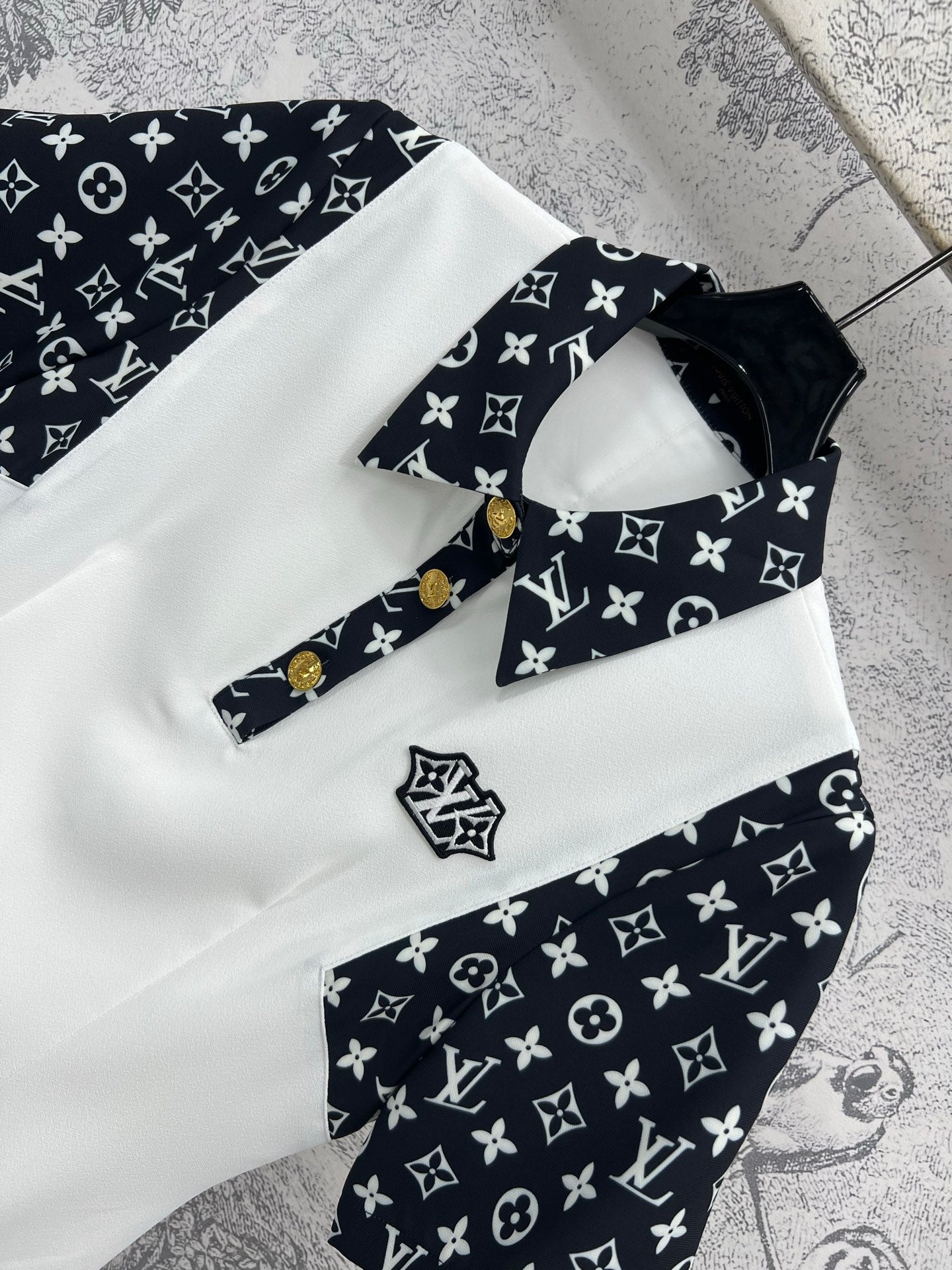 LV Classic L's Money Letter Print White Black Polyester