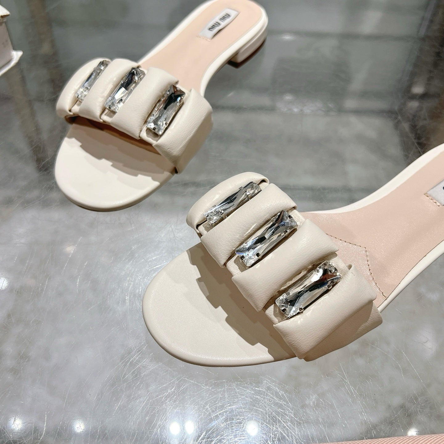 Miu 25C Slippers Beige Cream Leather 235283