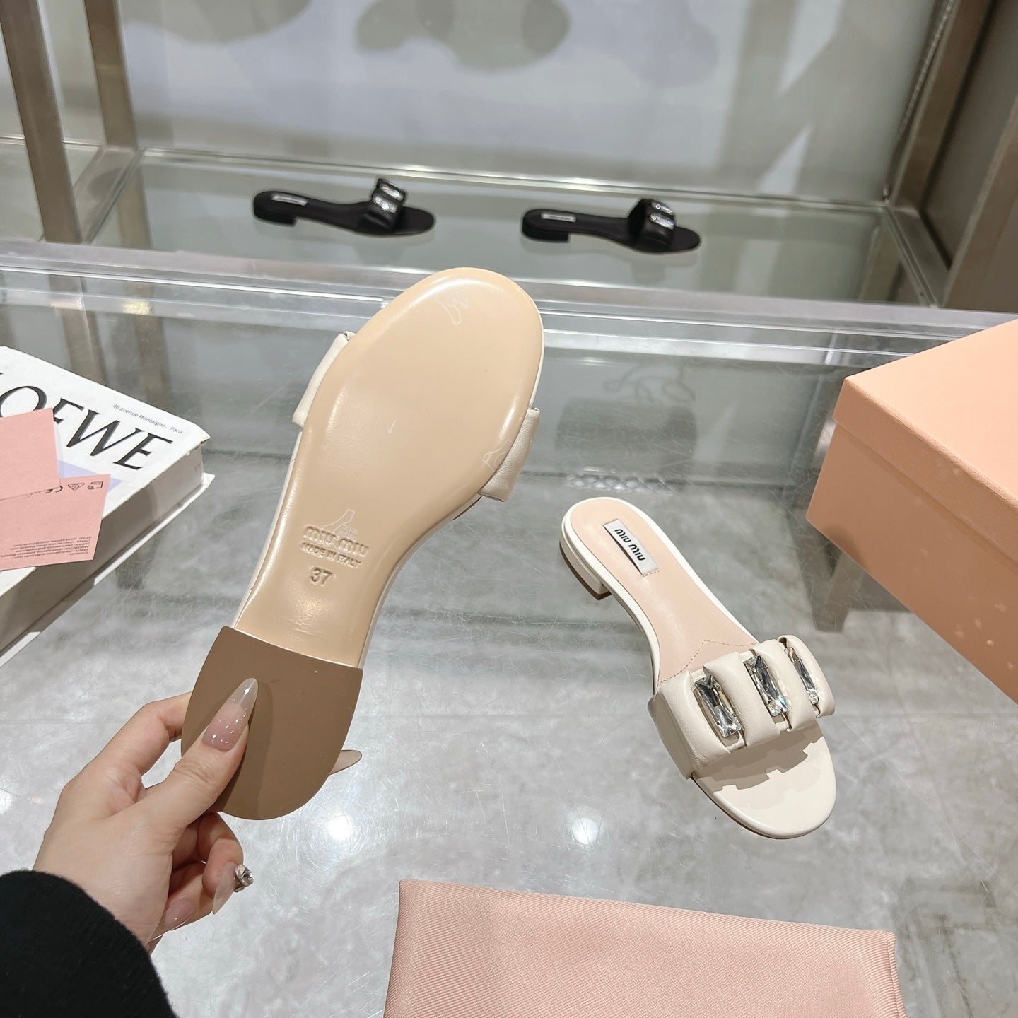 Miu 25C Slippers Beige Cream Leather 235283