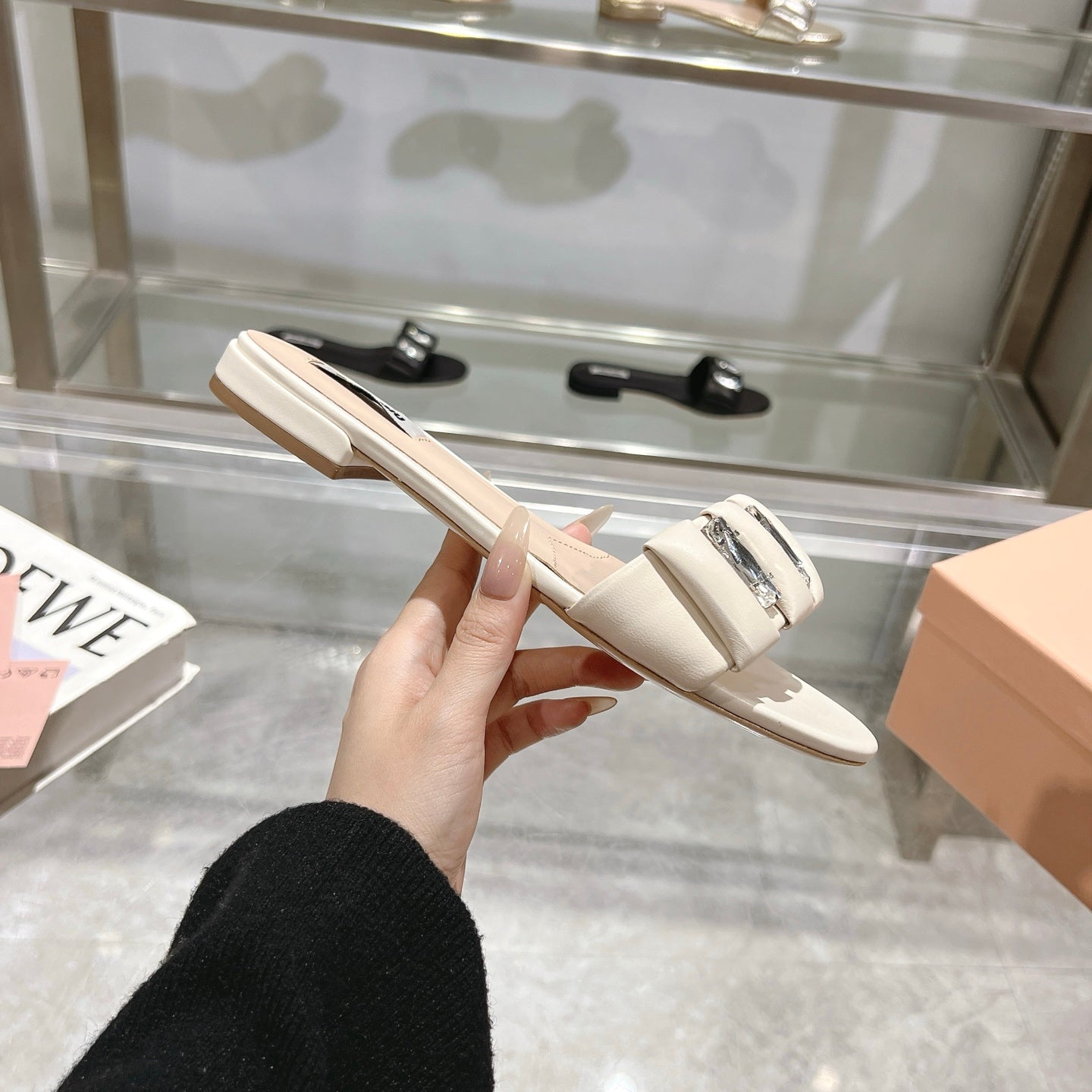 Miu 25C Slippers Beige Cream Leather 235283