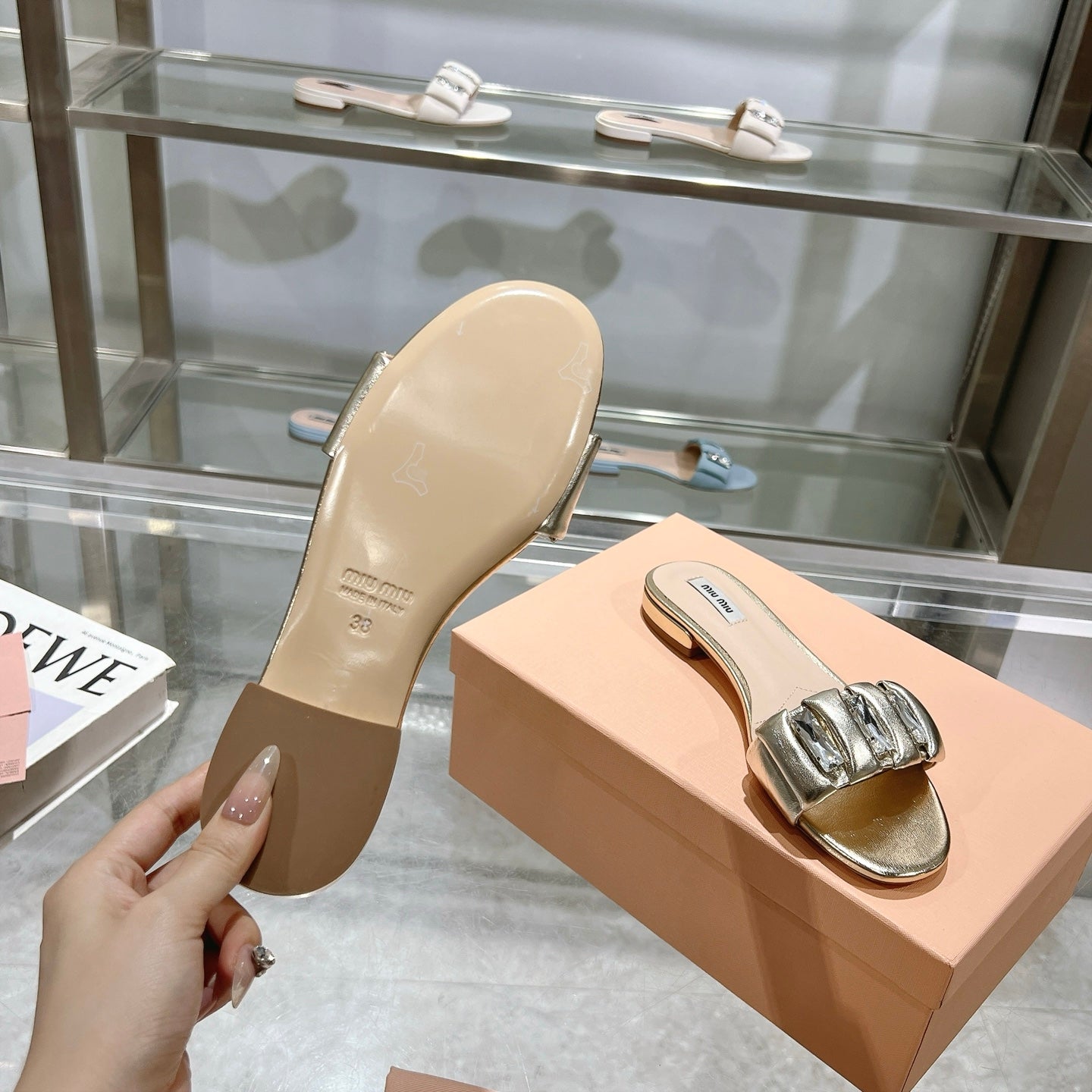 Miu 25C Slippers Gold Leather 235285