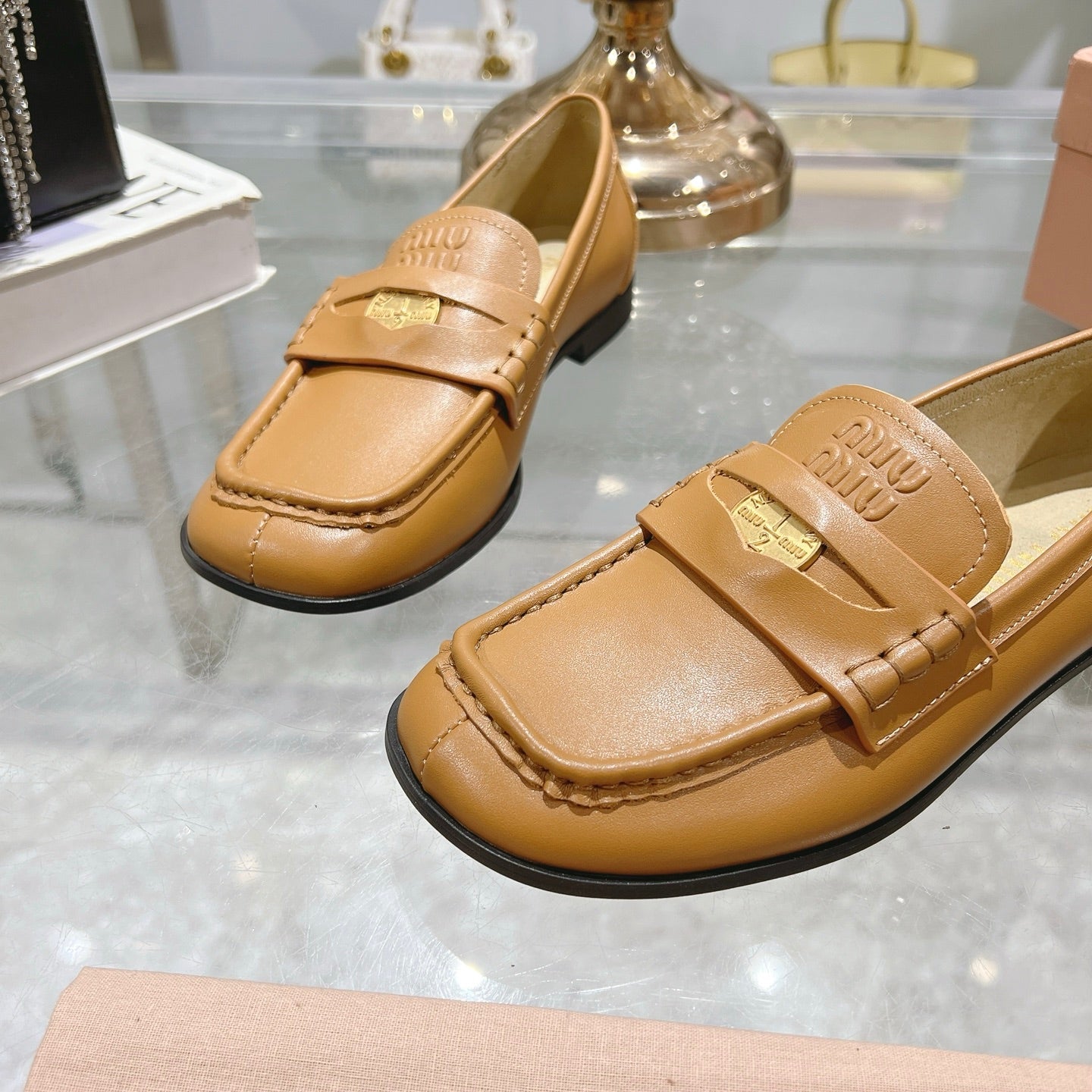 Miu 25C Loafers Caramel Cowhide 235303