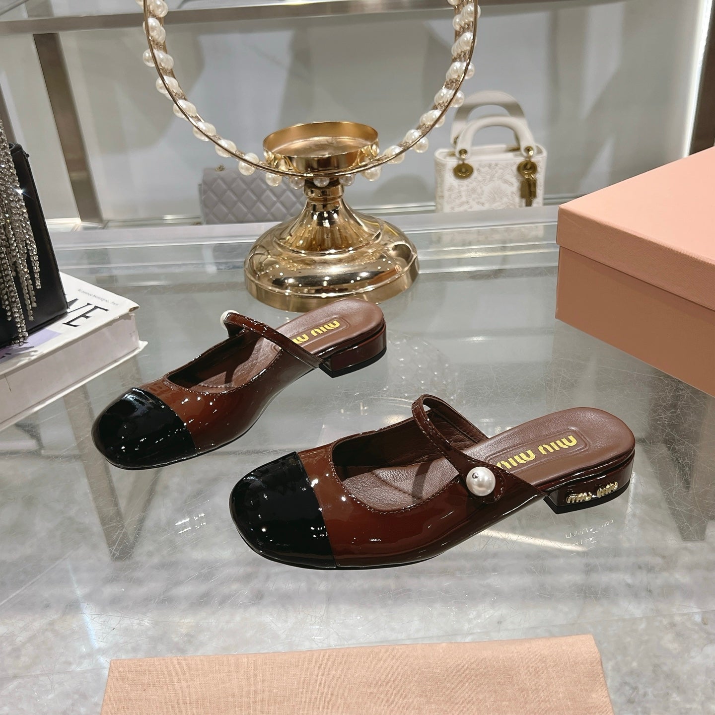 Miu 25C Flat Mule Gingerbread Brown Patent Leather 235305