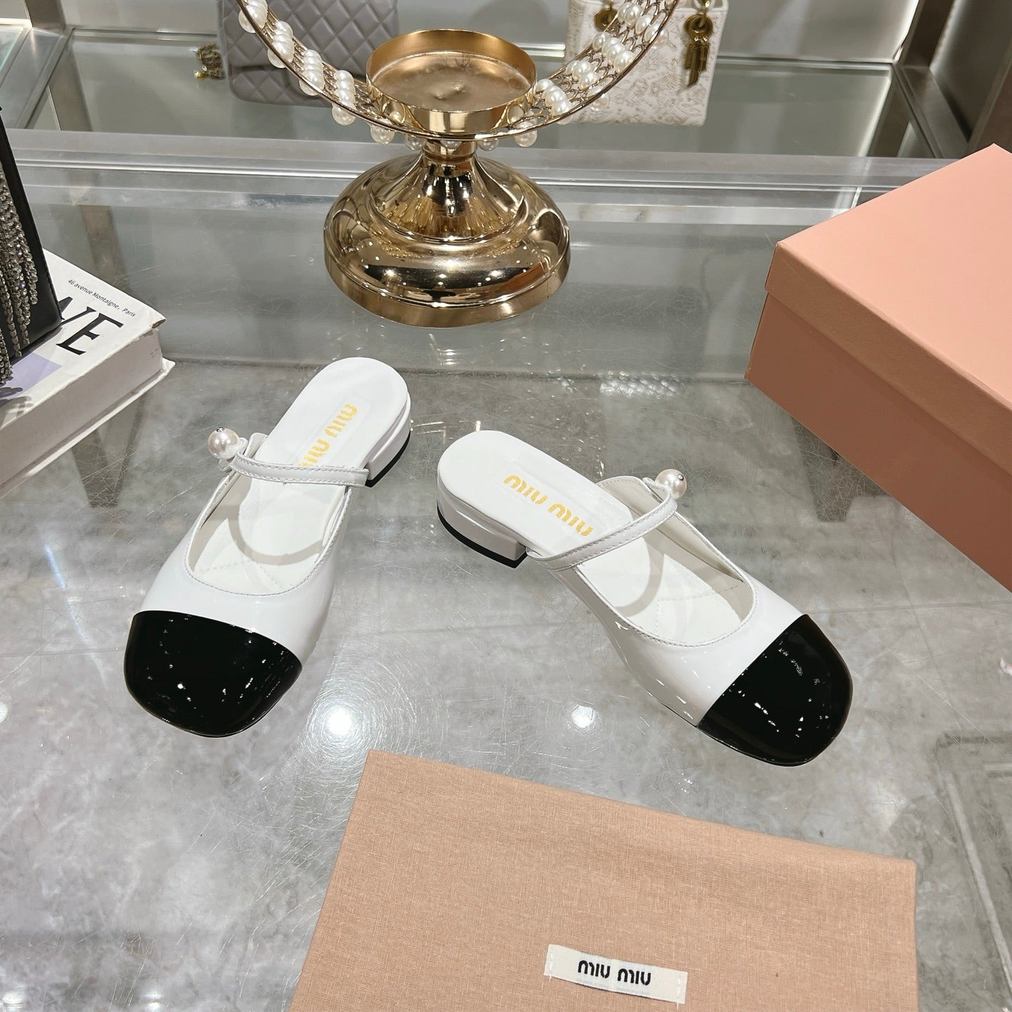 Miu 25C Flat Mule White Patent Leather 235306