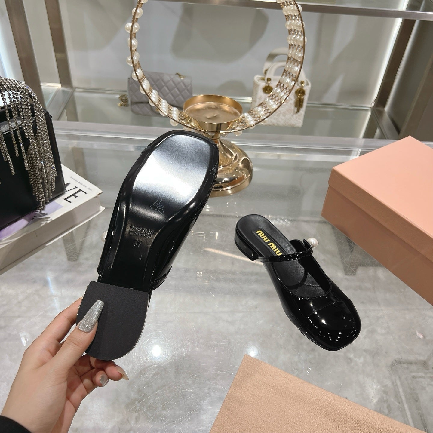 Miu 25C Flat Mule Black Patent Leather 235307