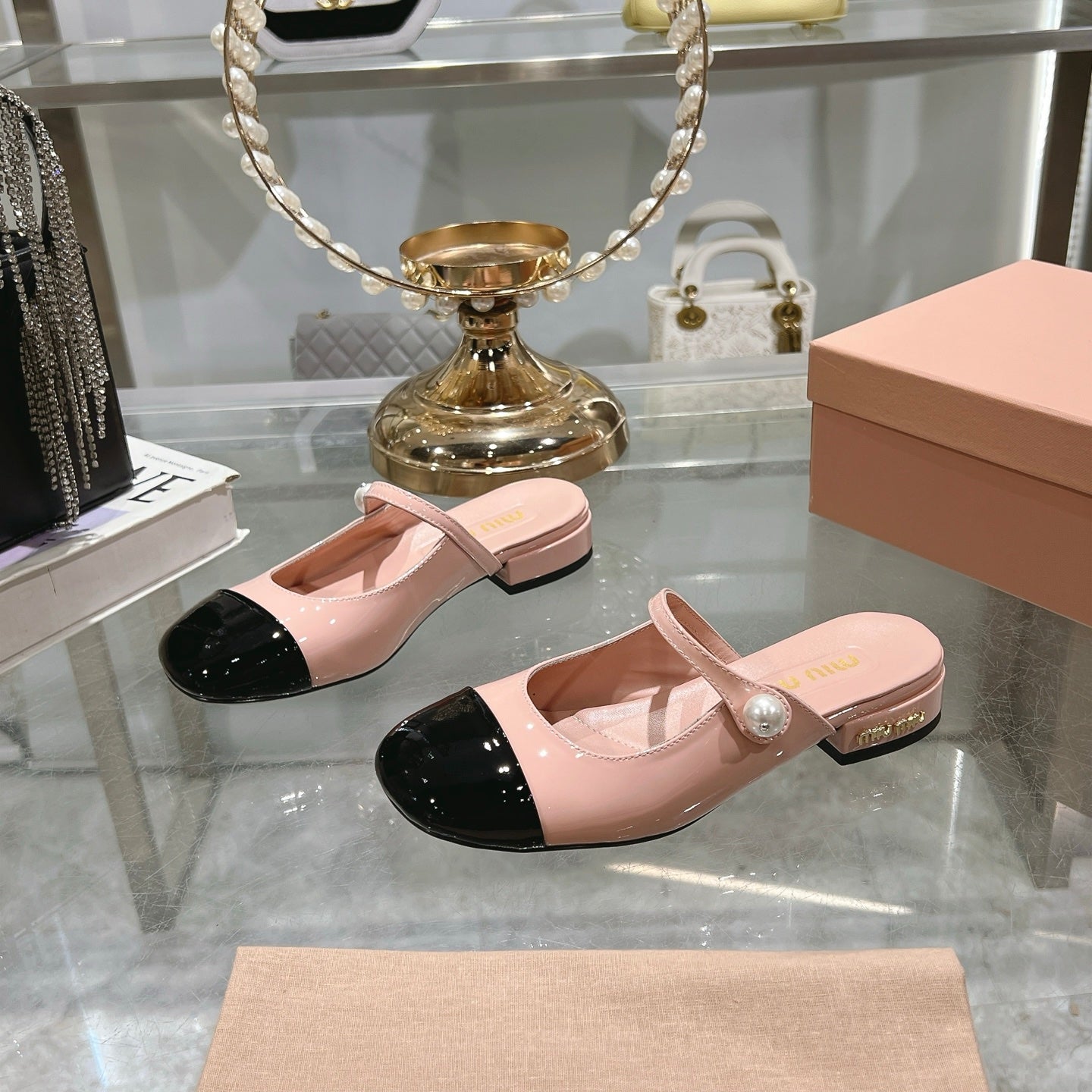 Miu 25C Flat Mule Pink Pastel Patent Leather 235309