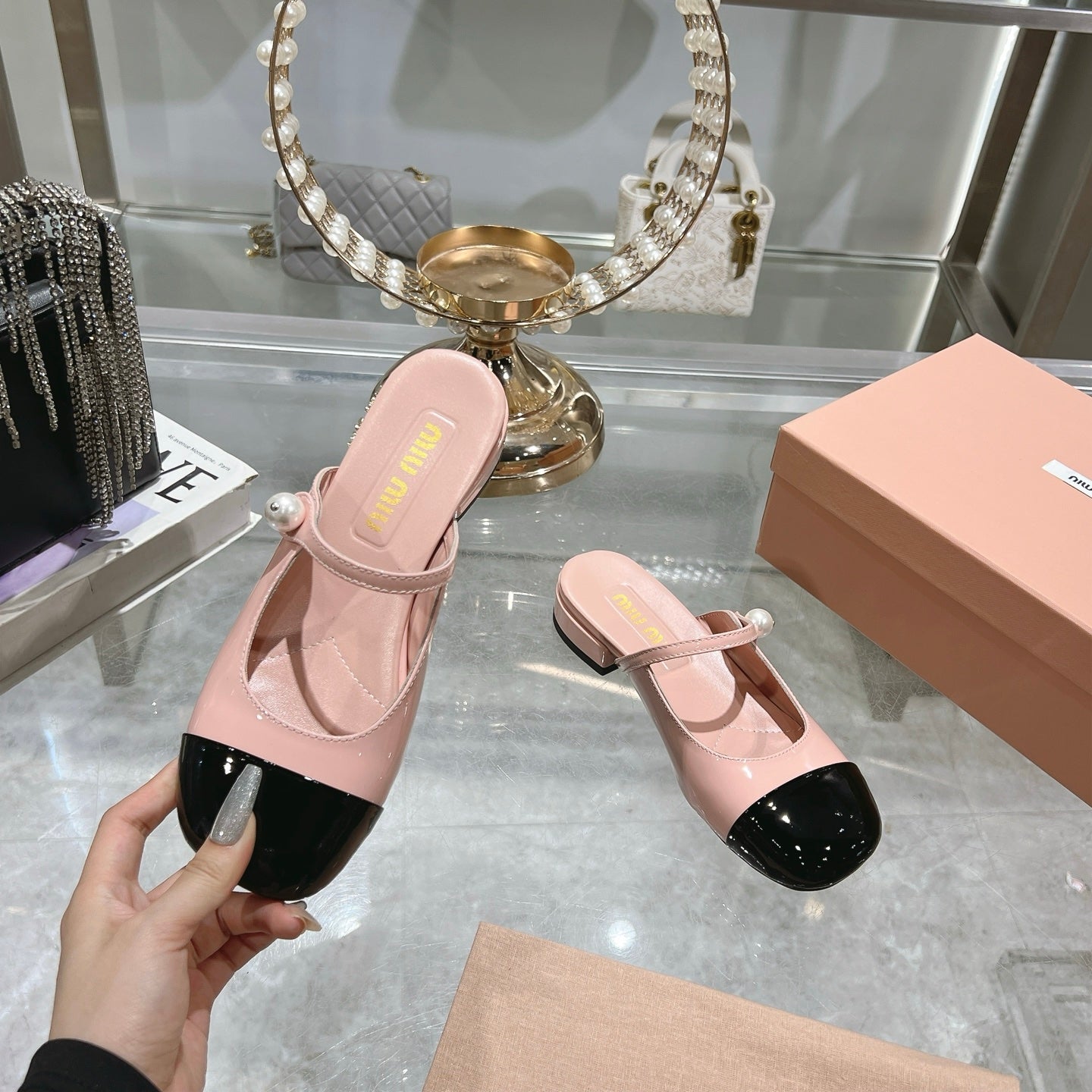 Miu 25C Flat Mule Pink Pastel Patent Leather 235309