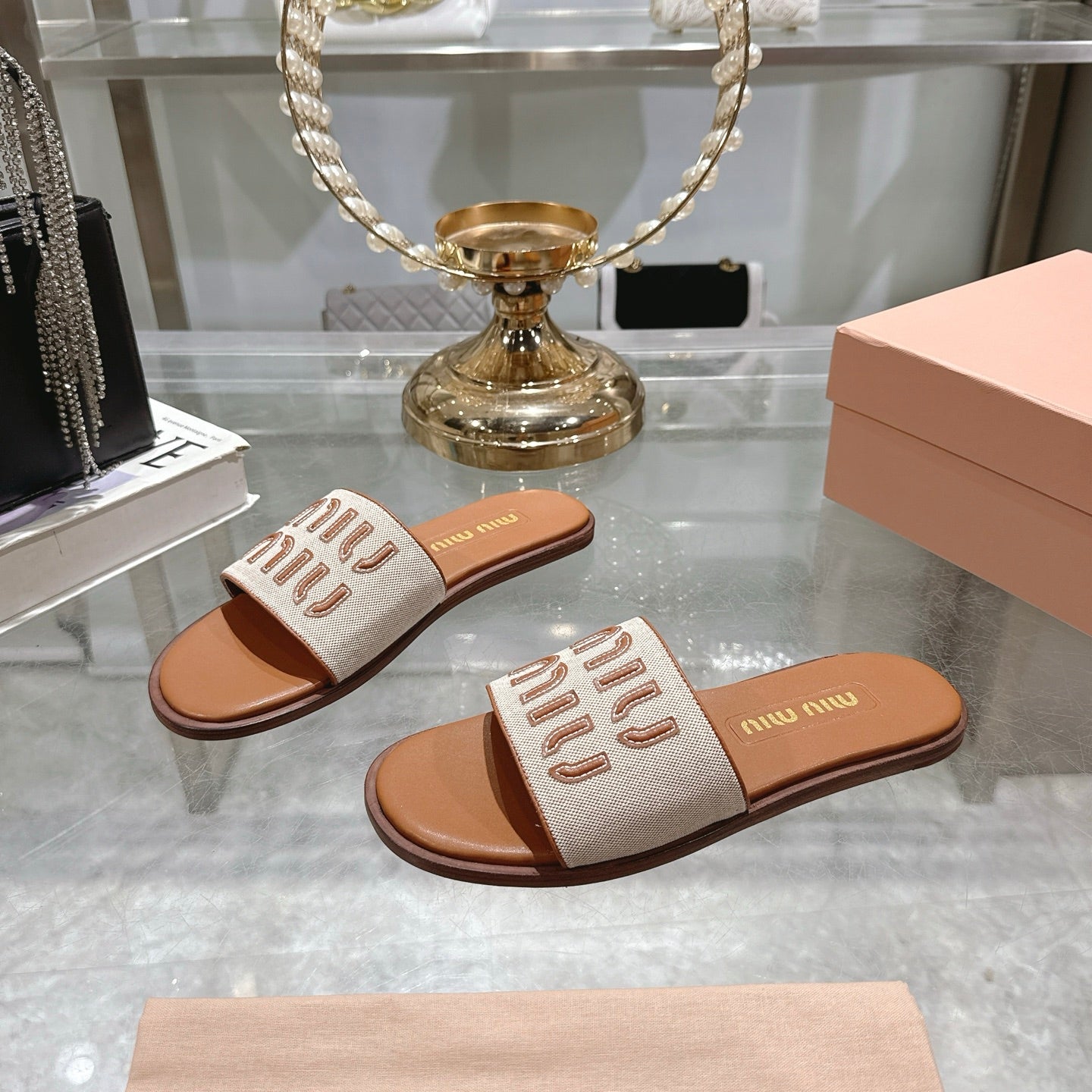 Miu Slippers Brown Leather 235321