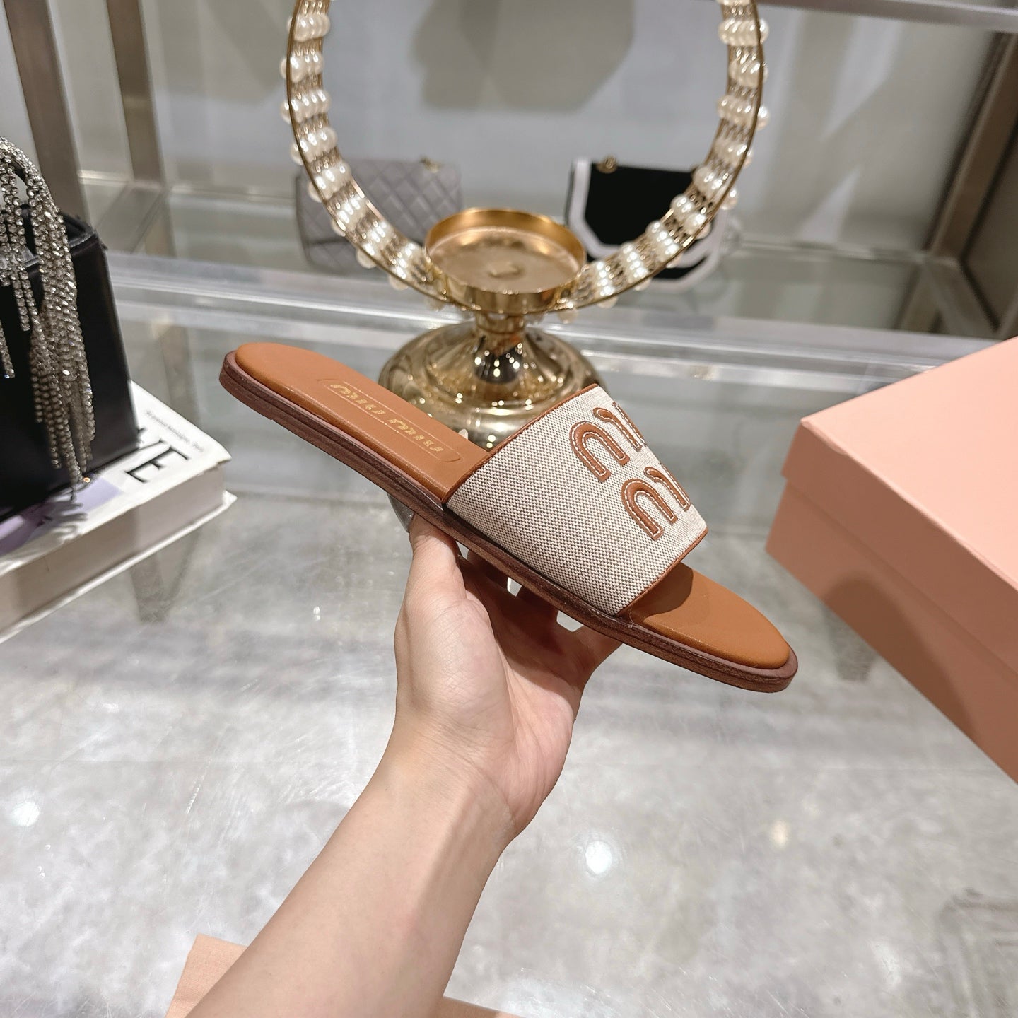 Miu Slippers Brown Leather 235321