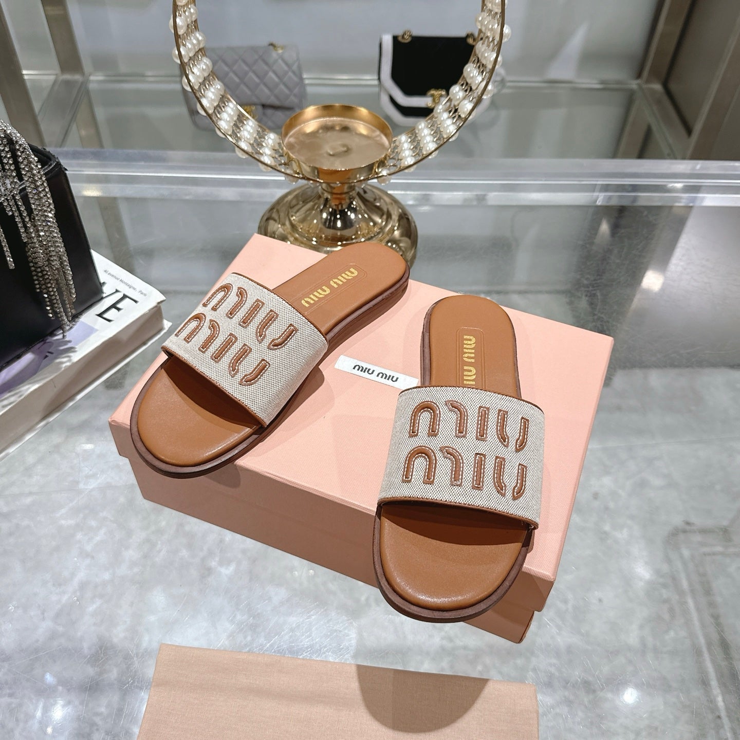 Miu Slippers Brown Leather 235321