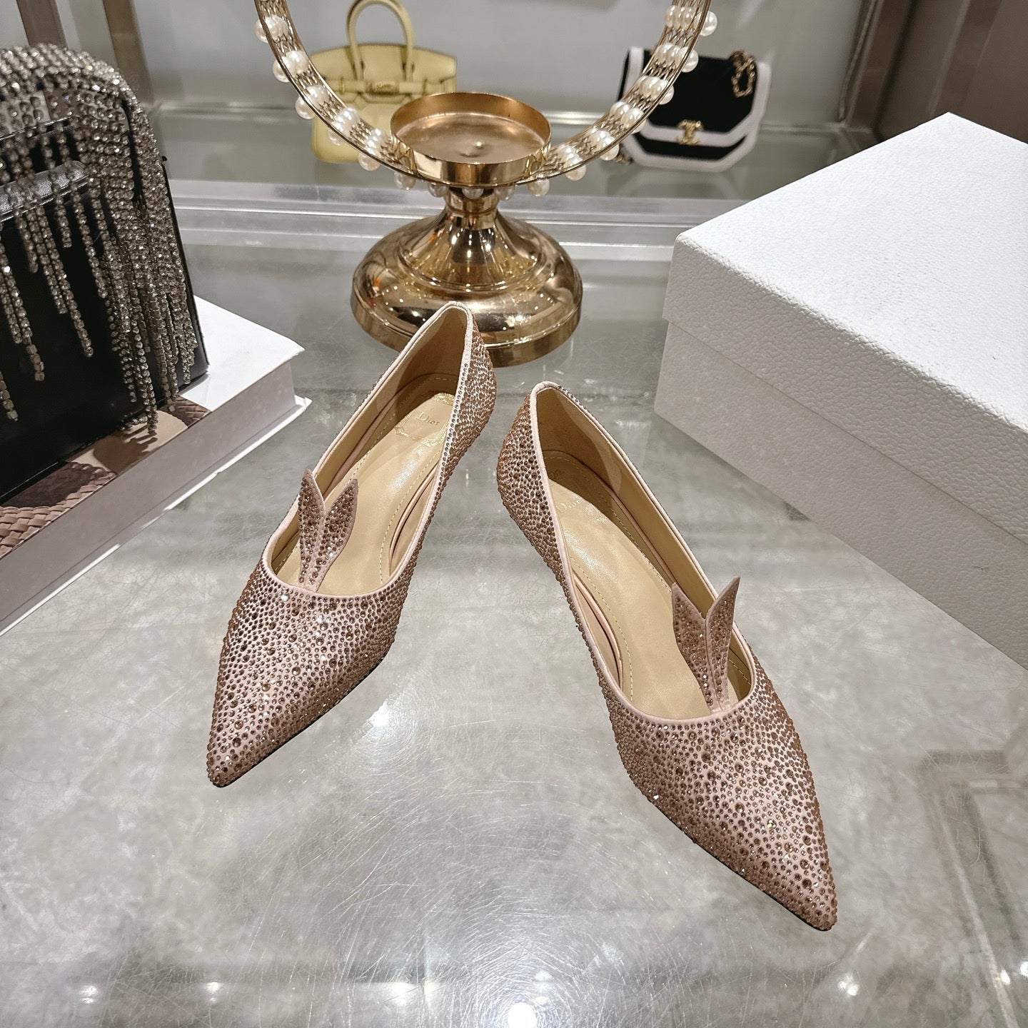 CD 26 Pump 35mm Beige Full Diamond Sheepskin 592201