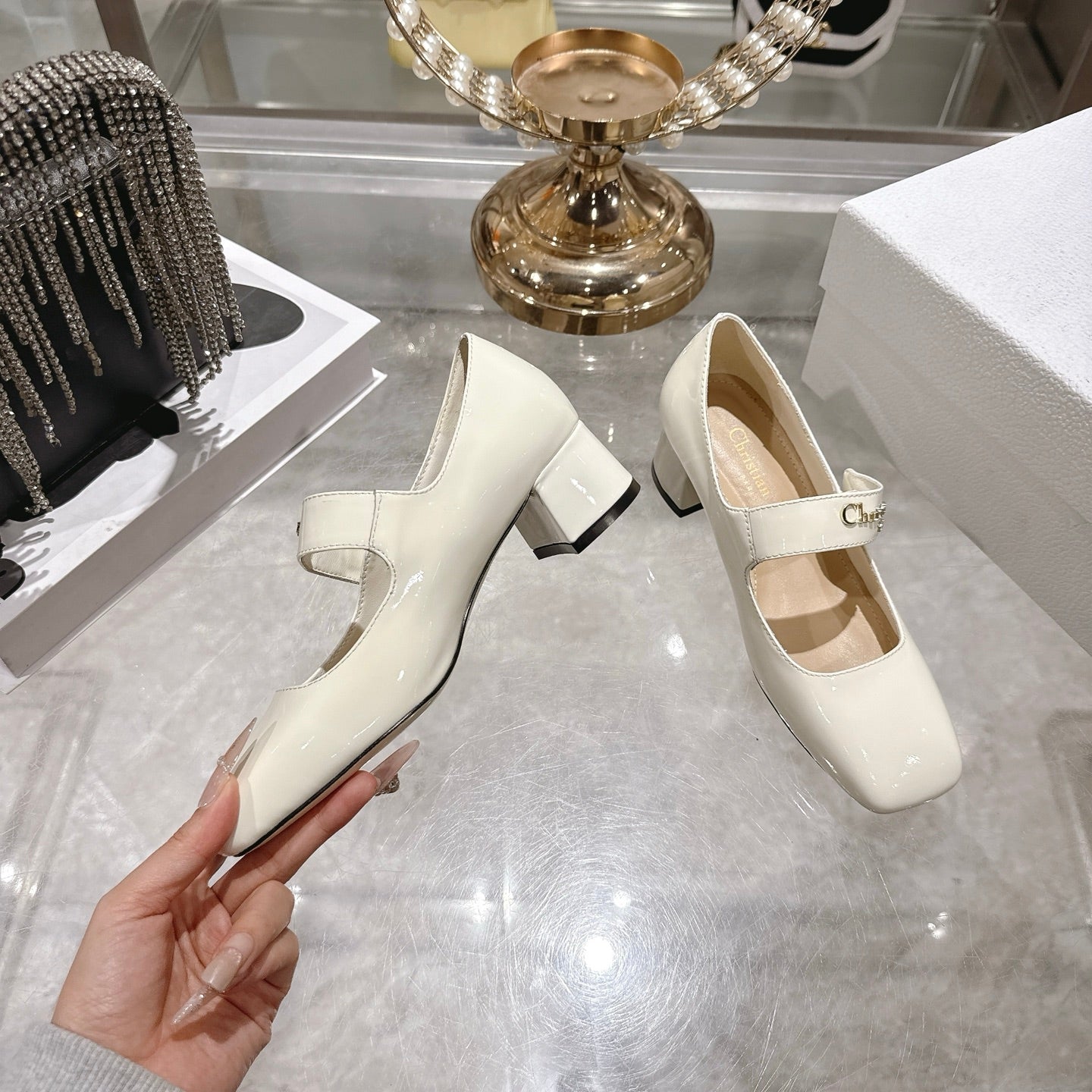 CD 26 Lolita High Heels 40 Ivory Patent Leather 592209