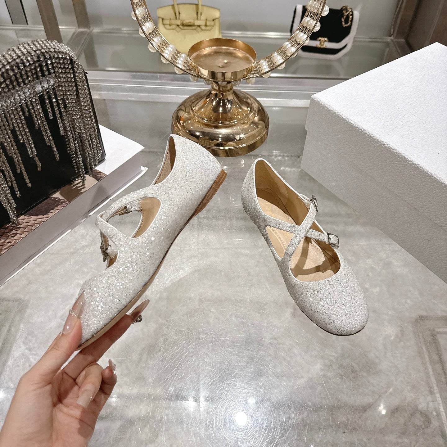 CD 26 Ballet Flats Metallic Silver Leather With Sequins 592214