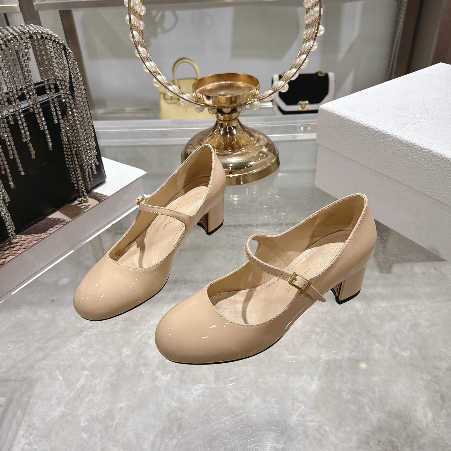 CD 26 Lolita High-Heeled 40 Beige Patent Leather 592219