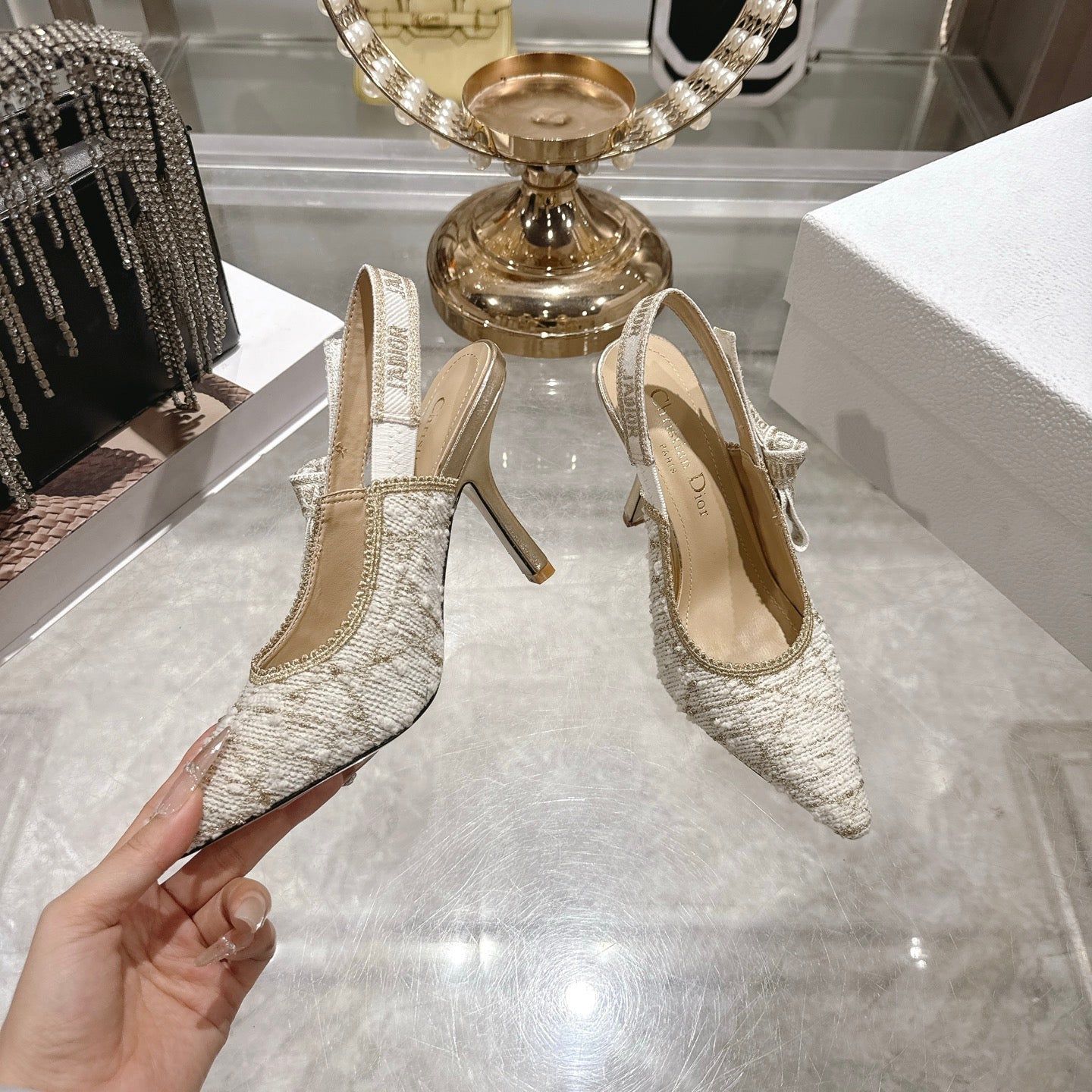 CD  26 Slingback 85mm Light Cream Gold Tweed 592230