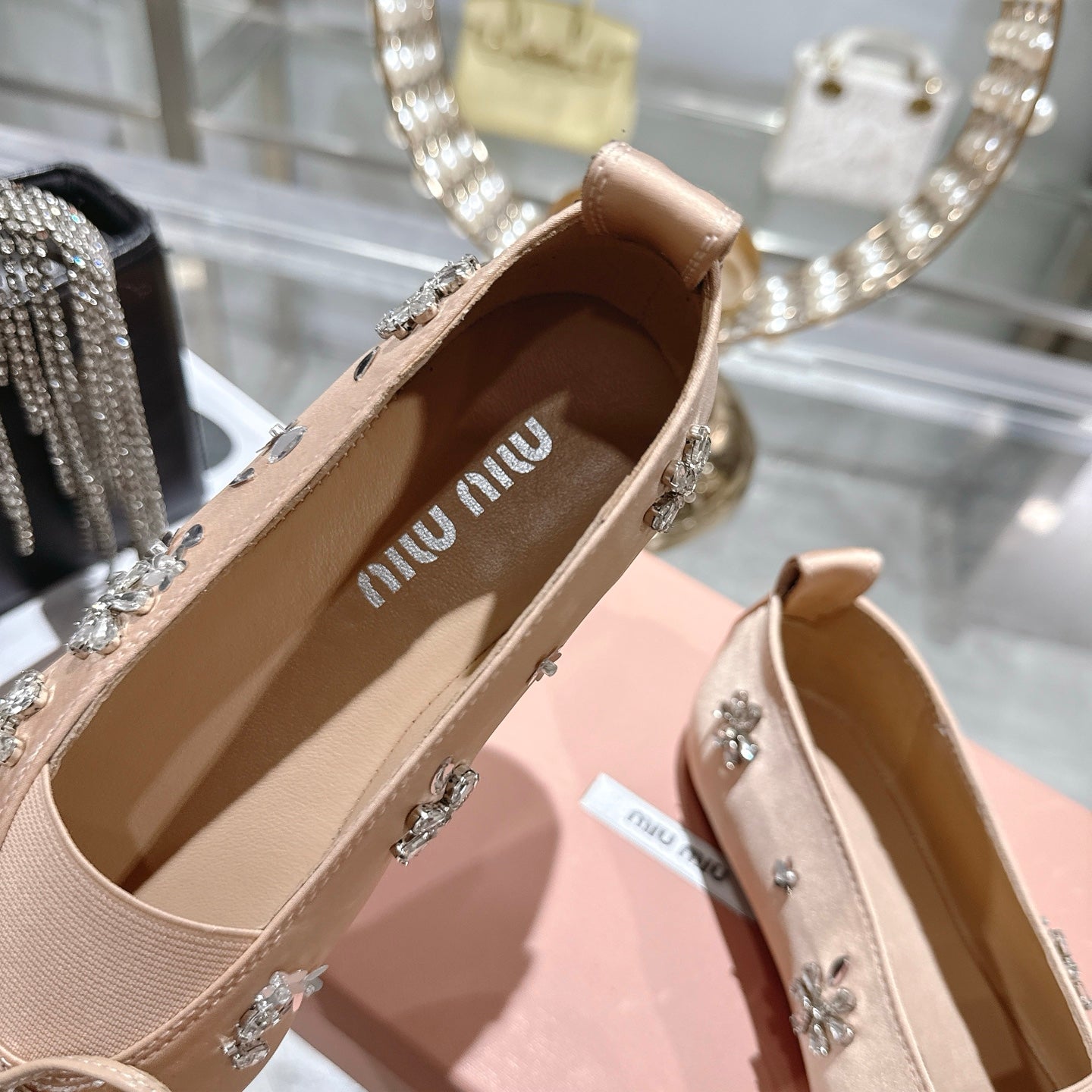 Miu 26 Ballet Flats with Crystal Rhinestones Light Pink Silk Satin  592101