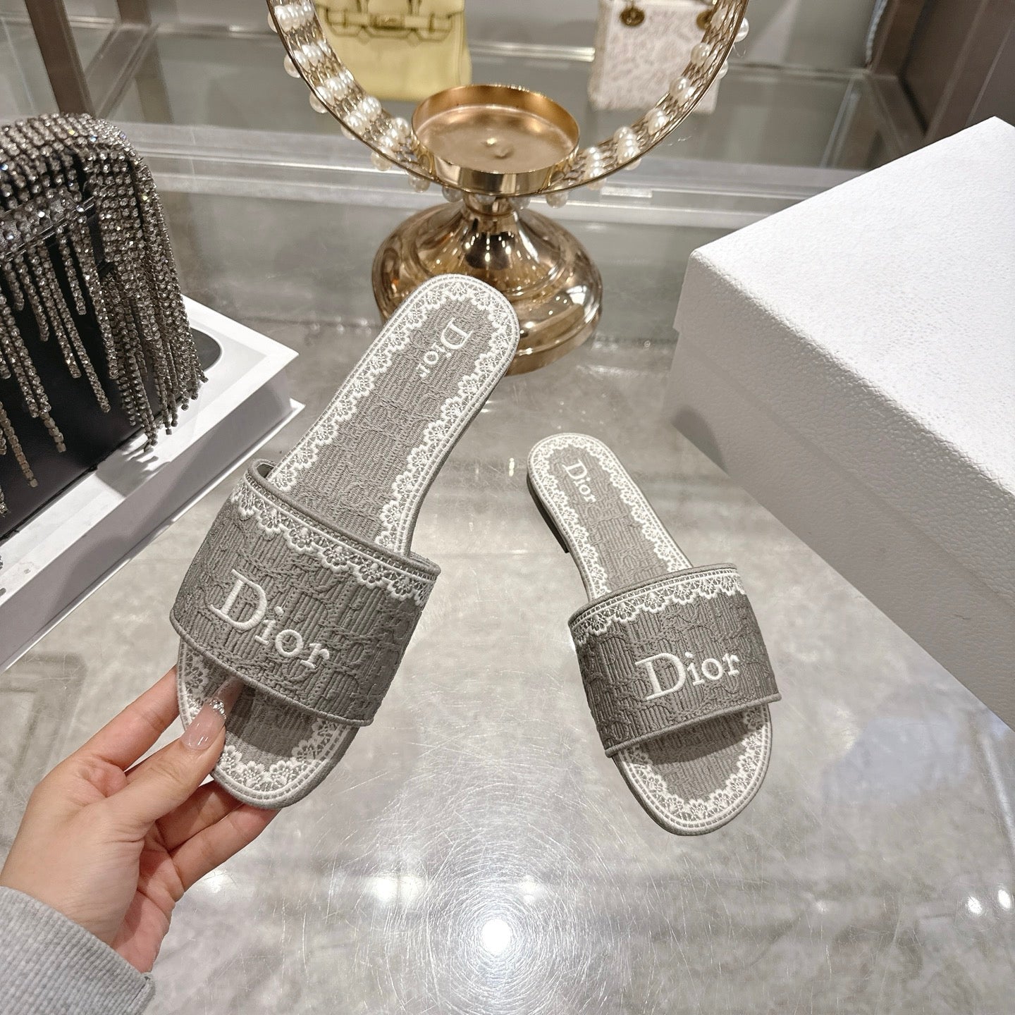 CC 26 Embroidered Sandals Gray White Canvas 592243