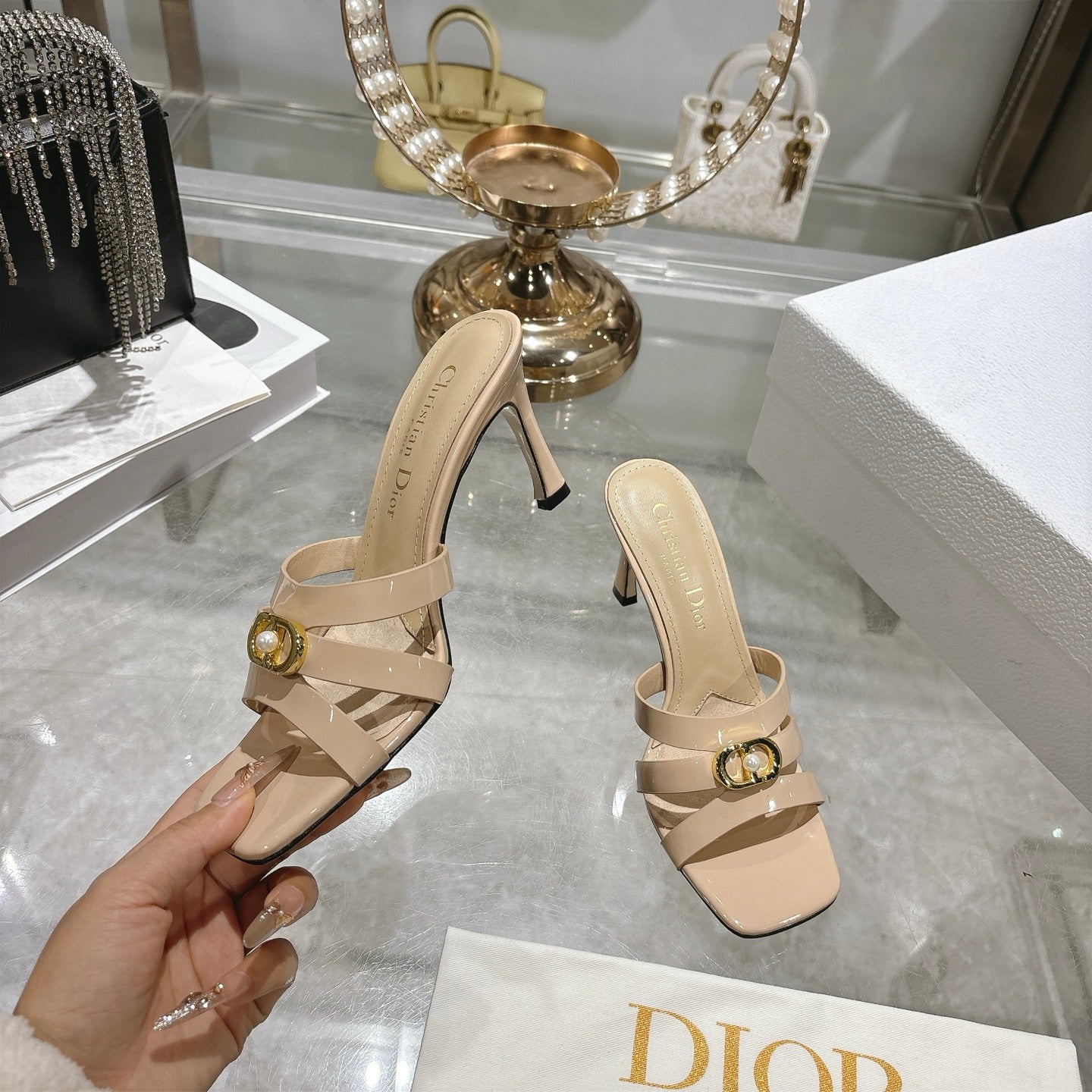 CD 26 High-Heeled Sandals 75mm Beige Patent Leather 592257