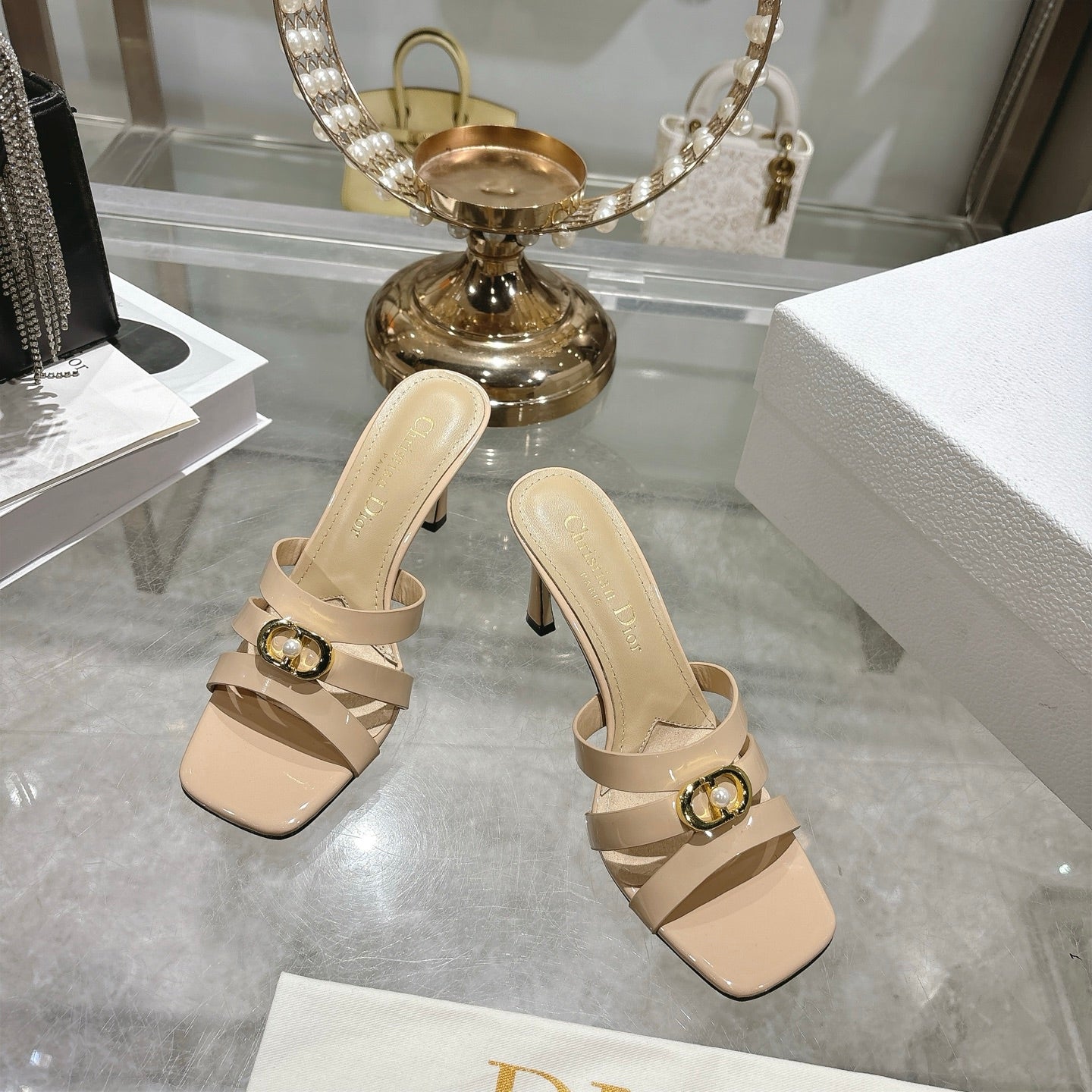 CD 26 High-Heeled Sandals 75mm Beige Patent Leather 592257