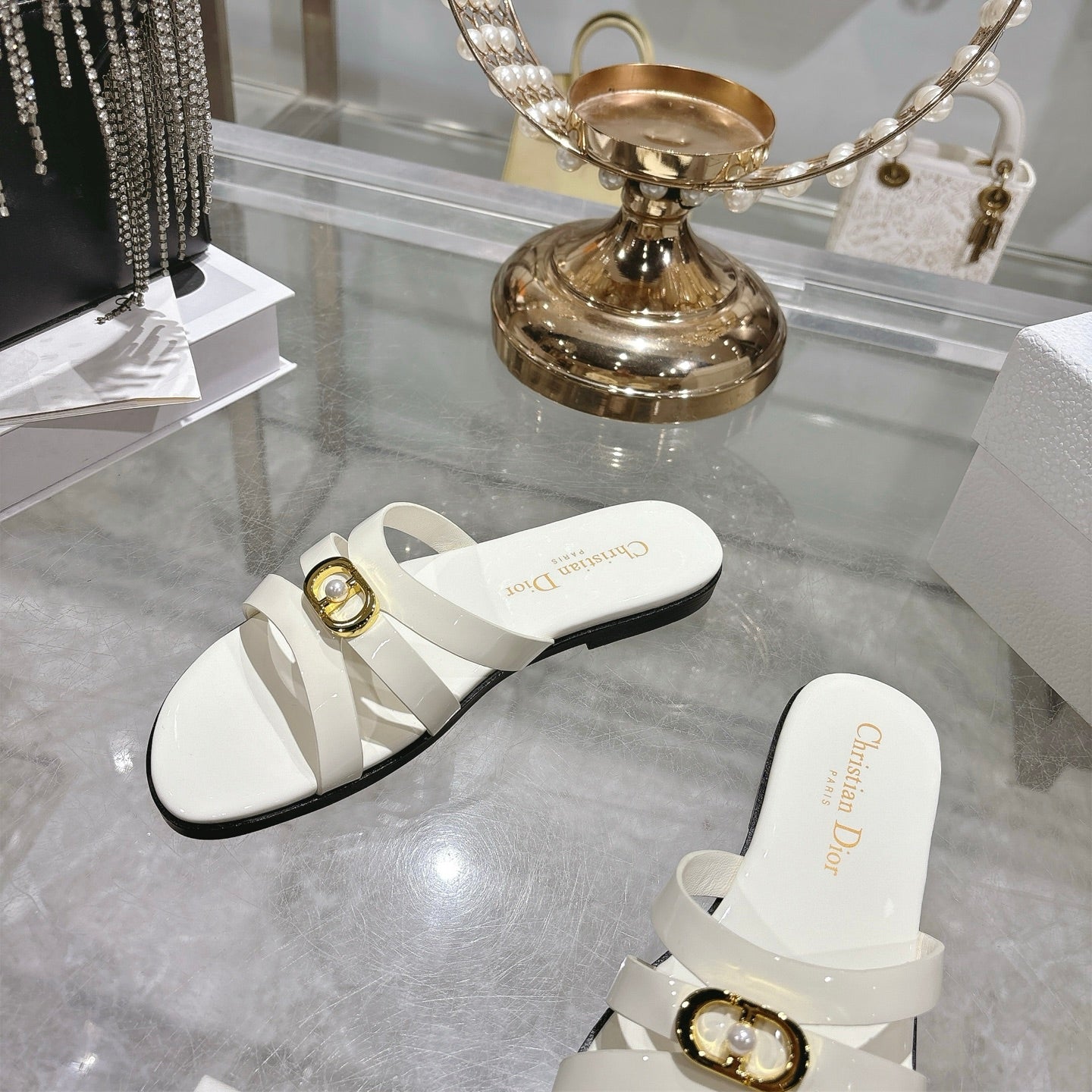 CD 26 Flat Sandals White Patent Leather 592265