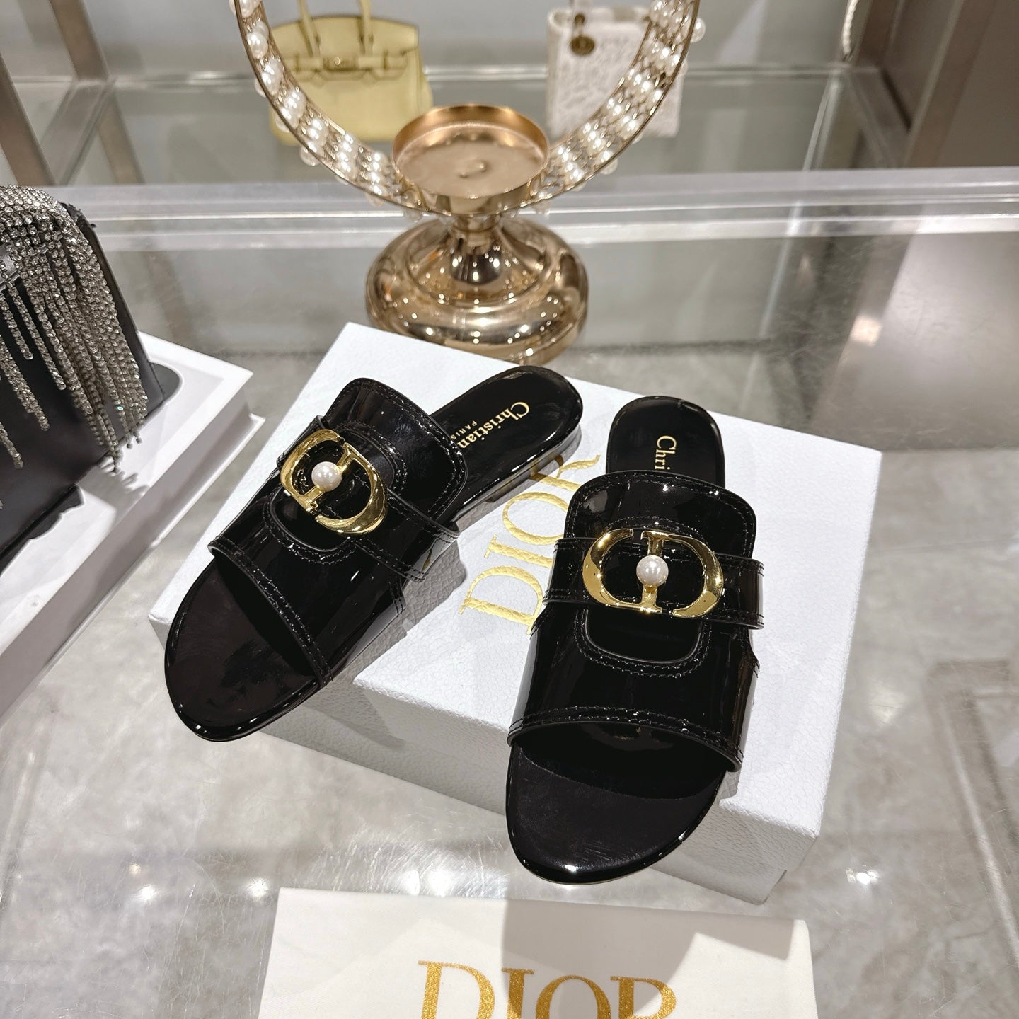 CD 26 Chunky Heel Sandals Black Patent Leather 592275