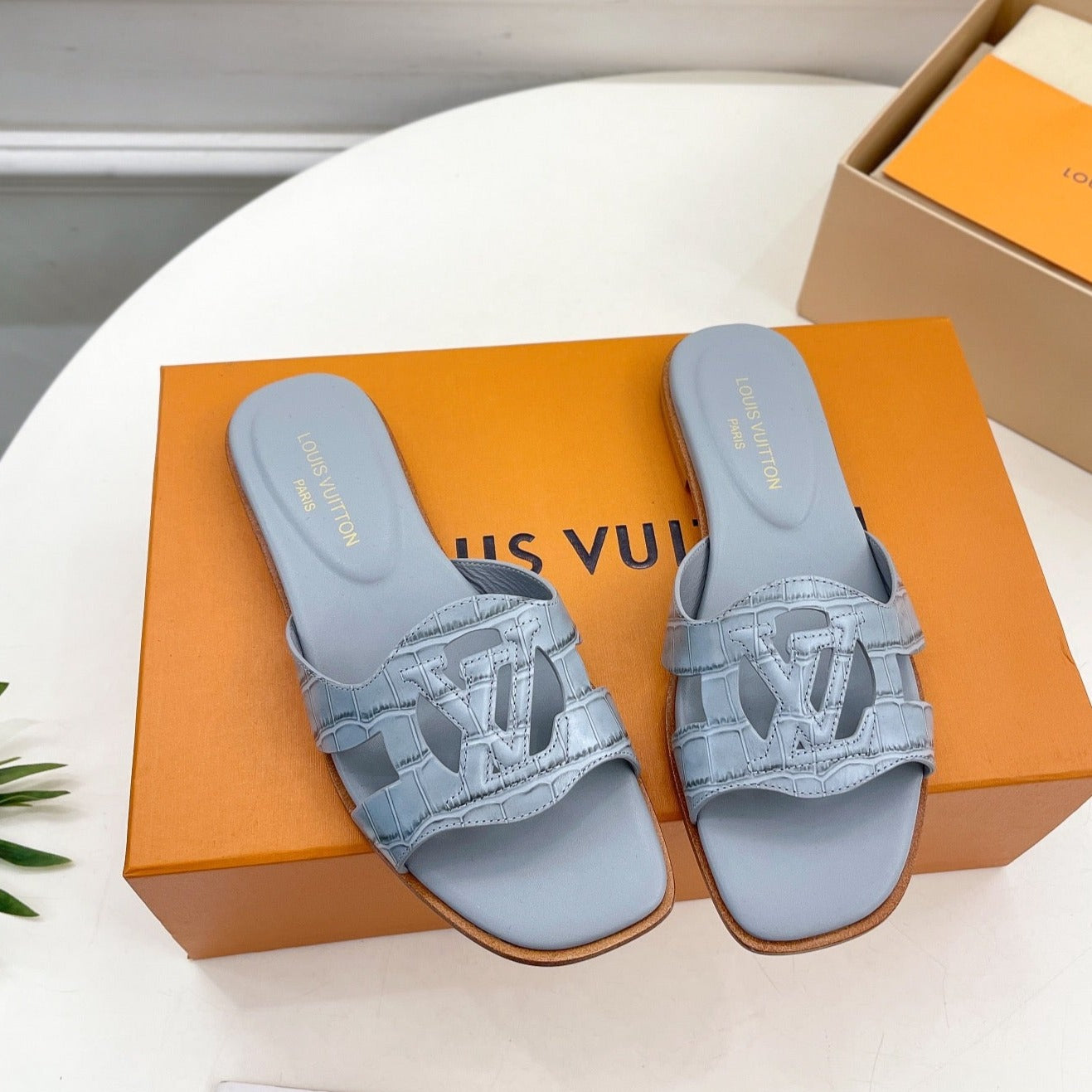 isola flat mule grey calfskin