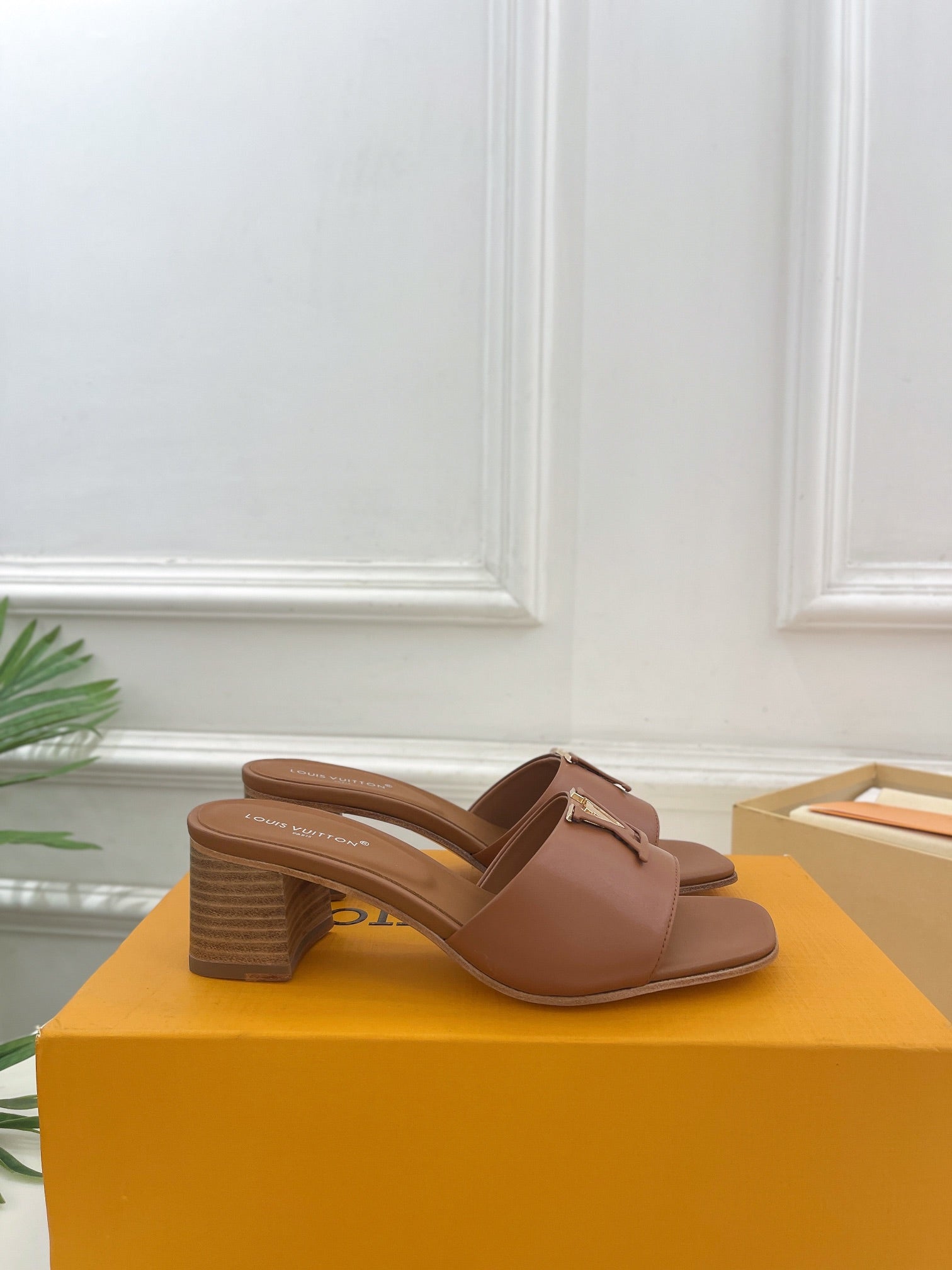 lv capri mule 45mm dark brown calfskin