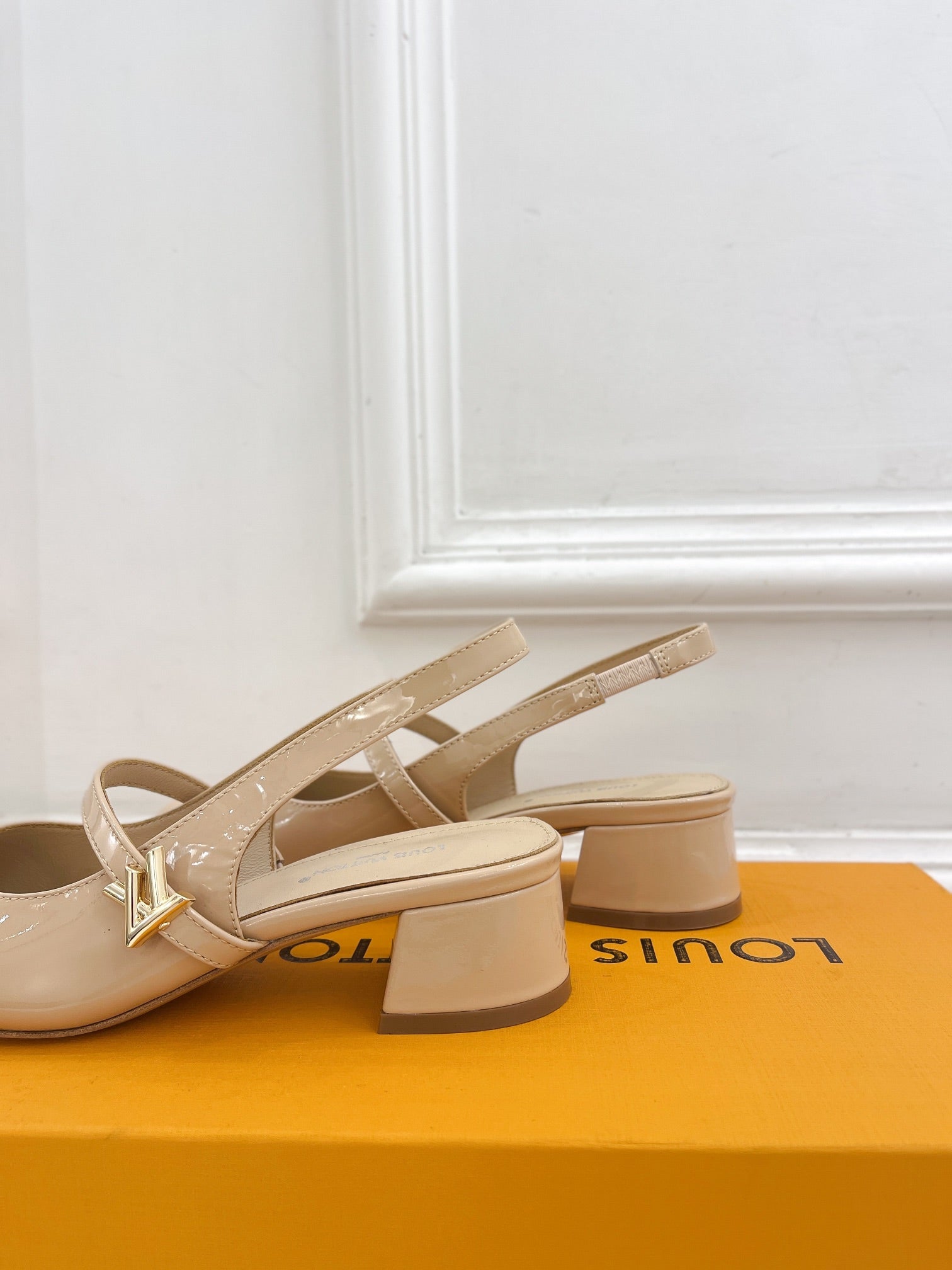 LV Romy Slingback Pump 35mm Glossy Beige Lambskin