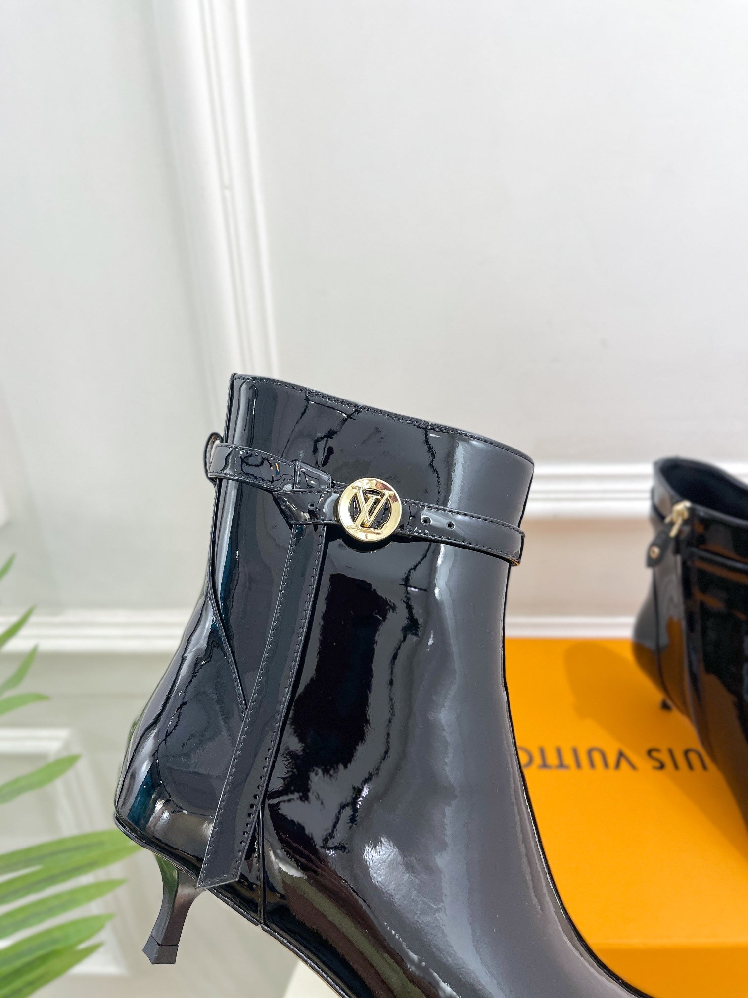 LV Stellar Ankle Boot 40mm Glossy Black Calfskin