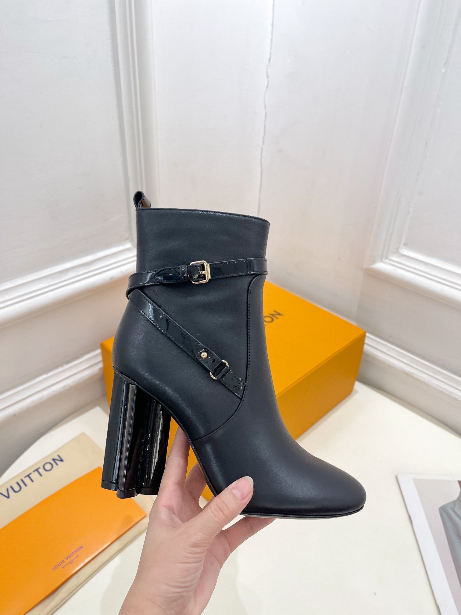 LV Silhouette Ankle Boots 100mm Plain Black Calfskin