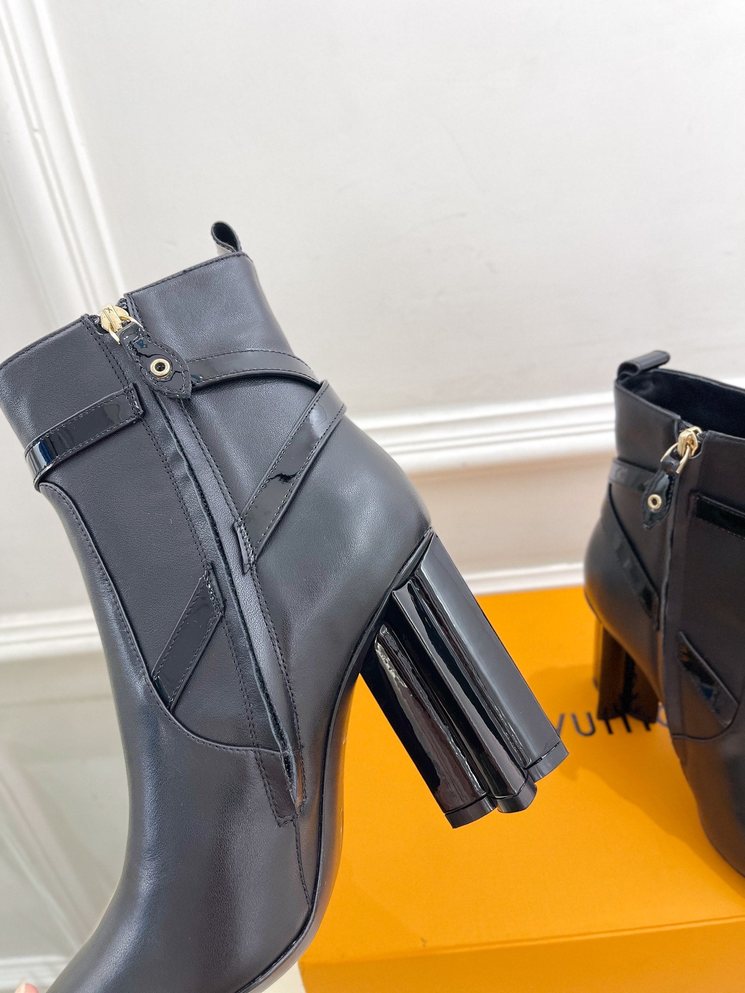 LV Silhouette Ankle Boots 100mm Plain Black Calfskin