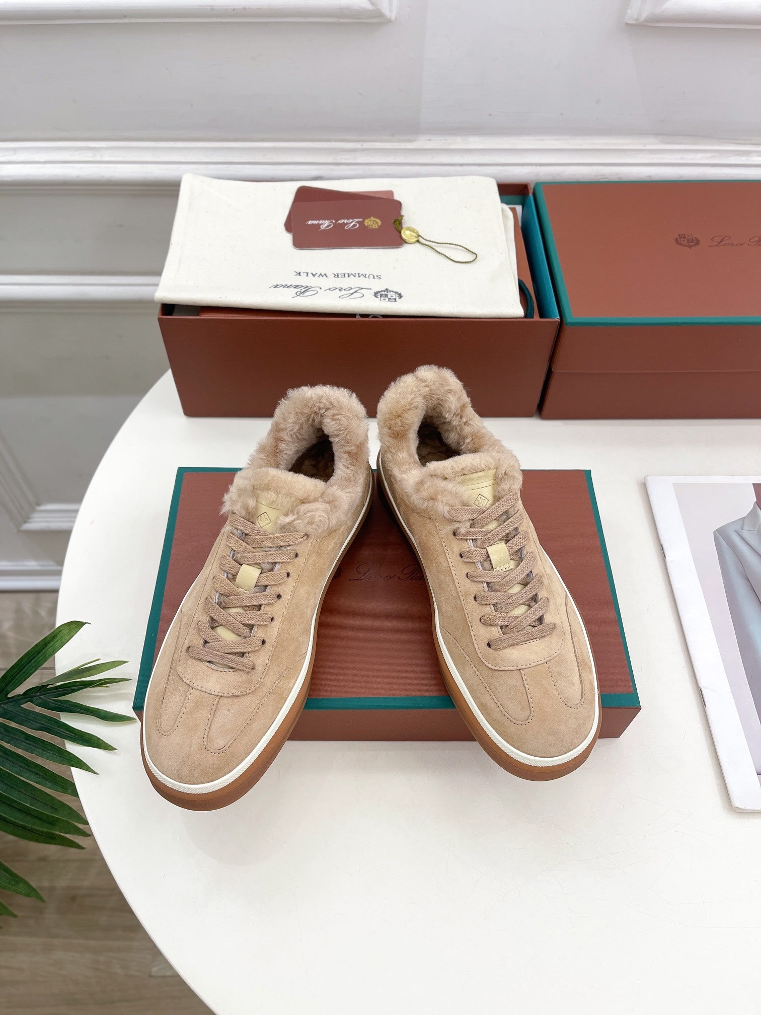 LP Tennis Walk Sneaker In Light Brown Suede Lined With Wool Fleece 988272