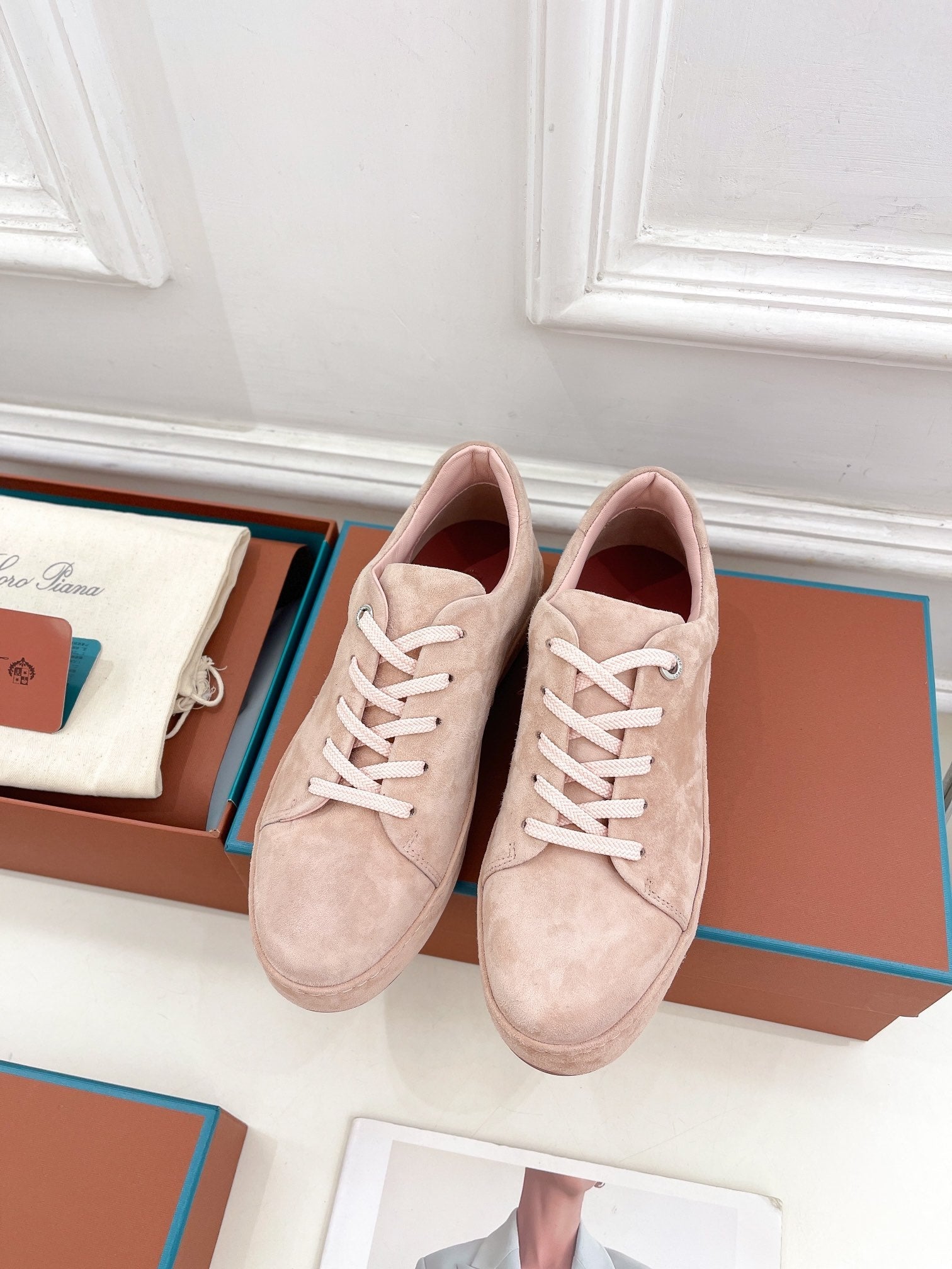 LP Nuage Sneaker In Light Pink Suede 988289
