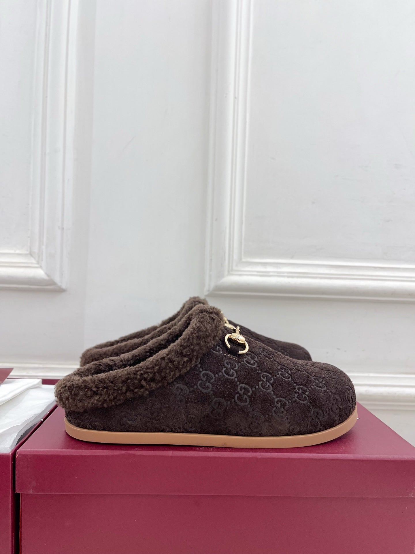 GG Horsebit Embossed Mule Dark Brown Suede And Wool 536052