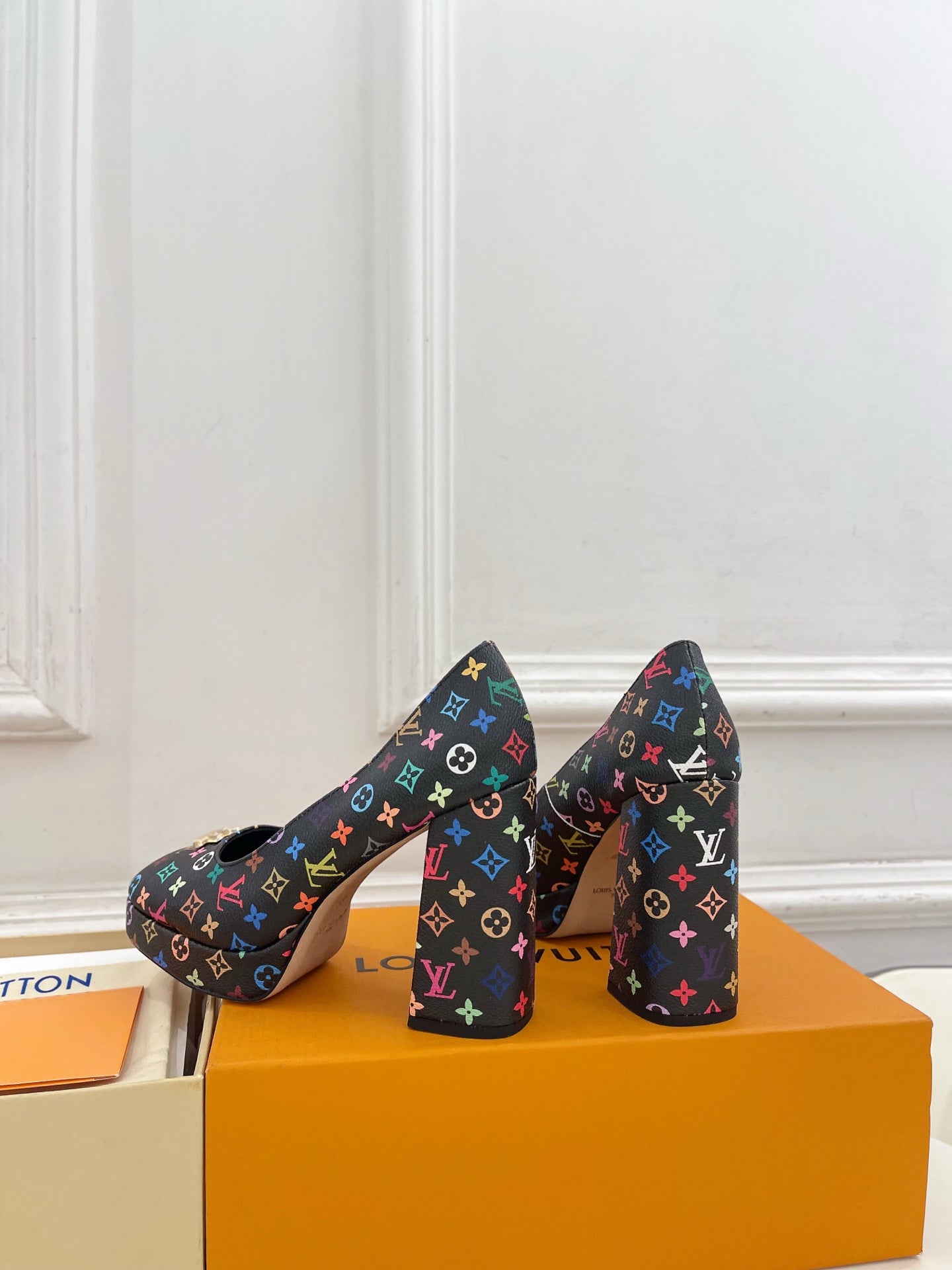 LV 26ss Pump 110 Black Monogram Multicolor Leather 631922