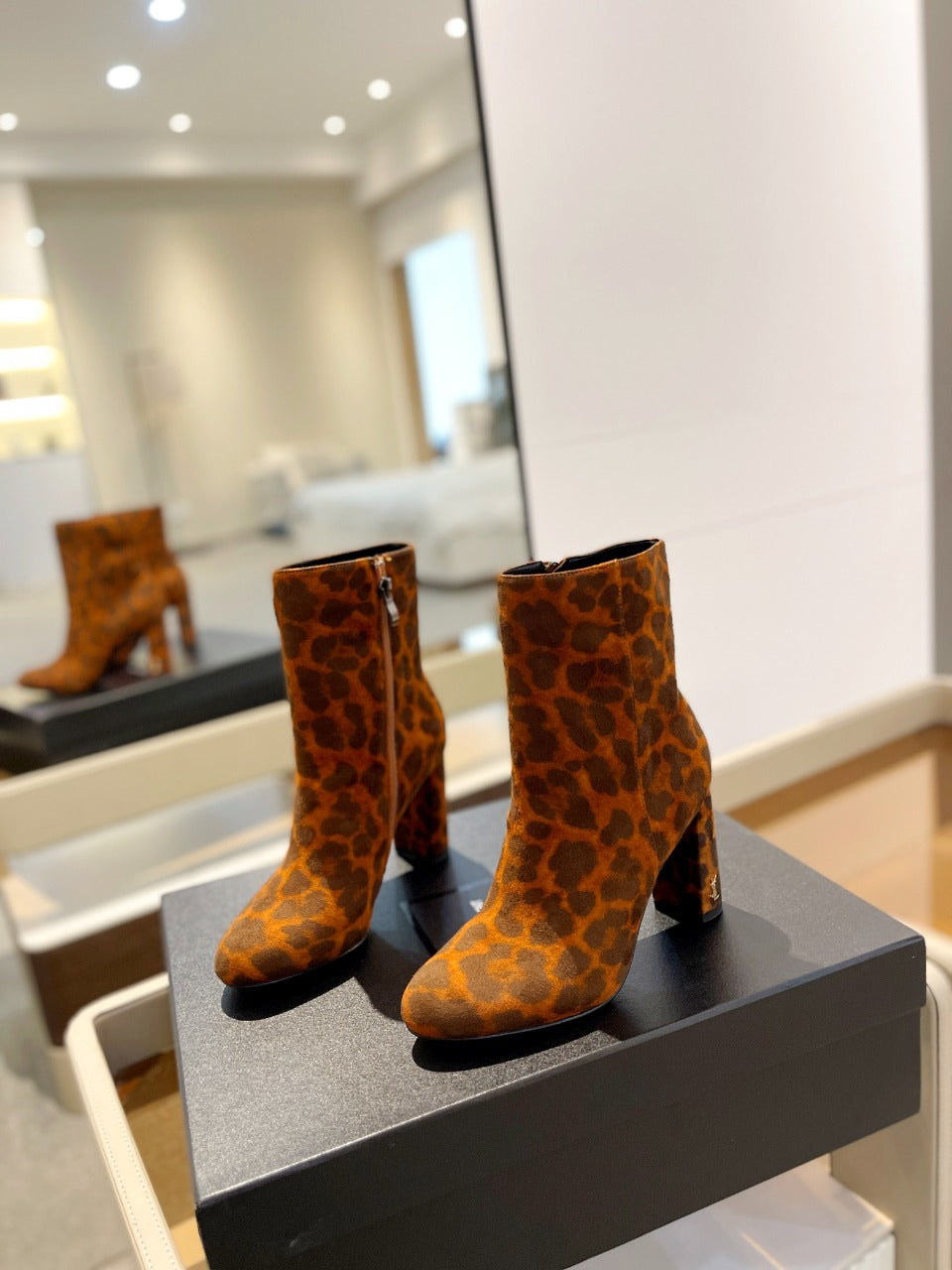 SL HONORÃ‰ BOOTIES LEOPARD BRICK SUEDE