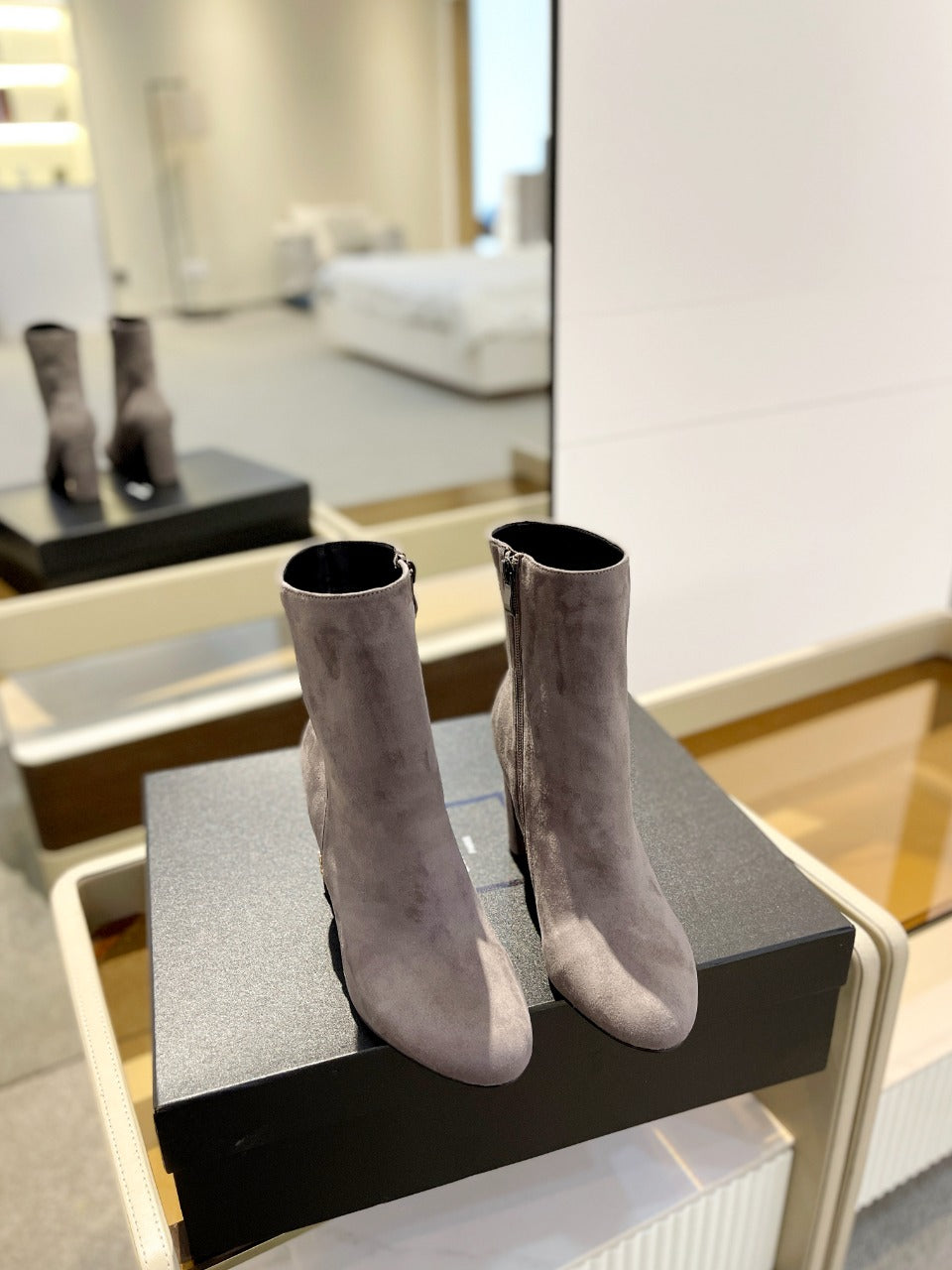 SL HONORÃ‰ BOOTIES GRAY SUEDE