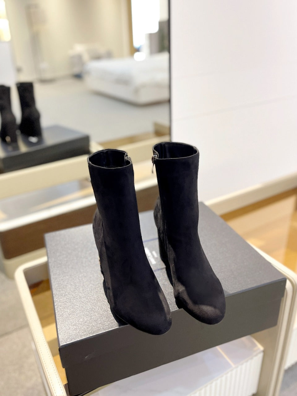 SL HONORÃ‰ BOOTIES BLACK SUEDE