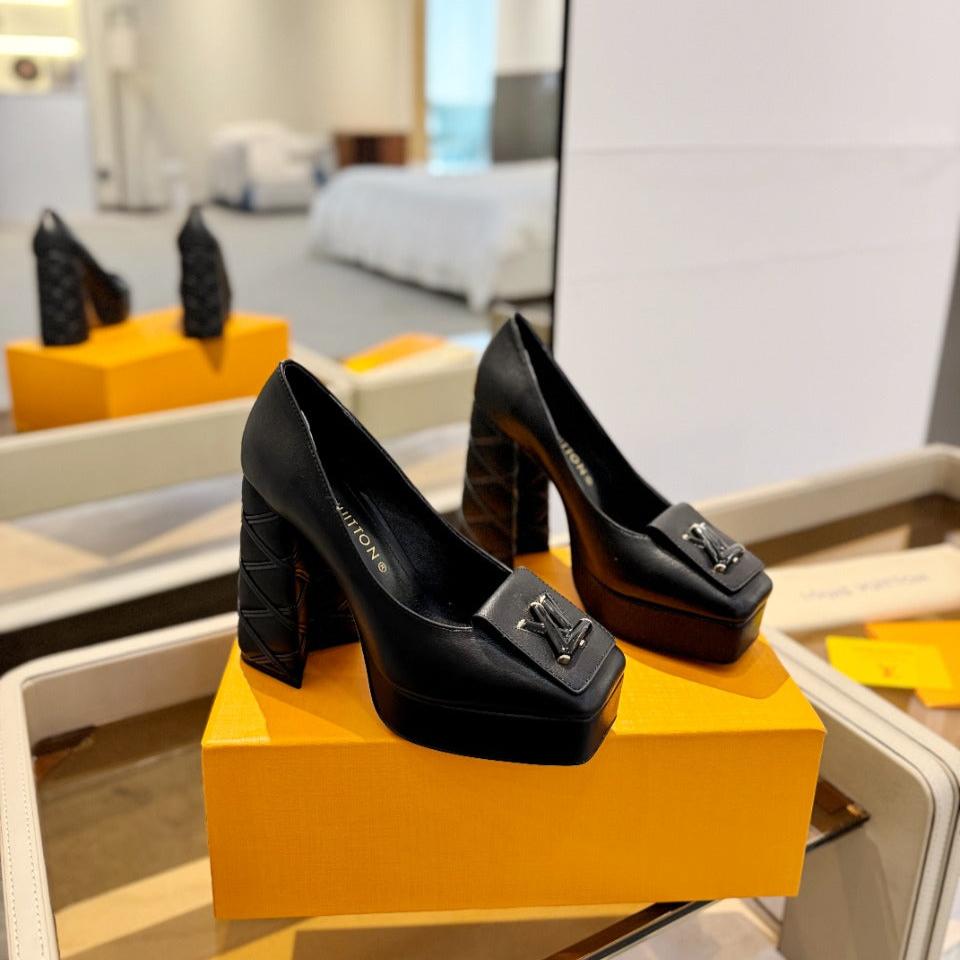 LV Shake Pump 120mm Plain Black Cowhide