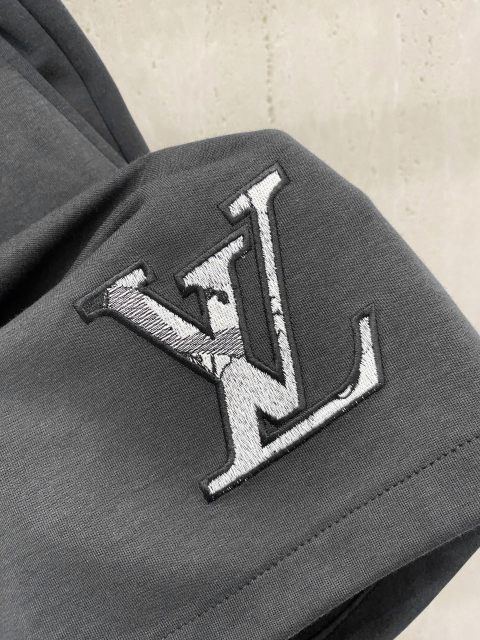 LV CASUAL SHORTS DARK GRAY COTTON STRETCH FABRIC 239610