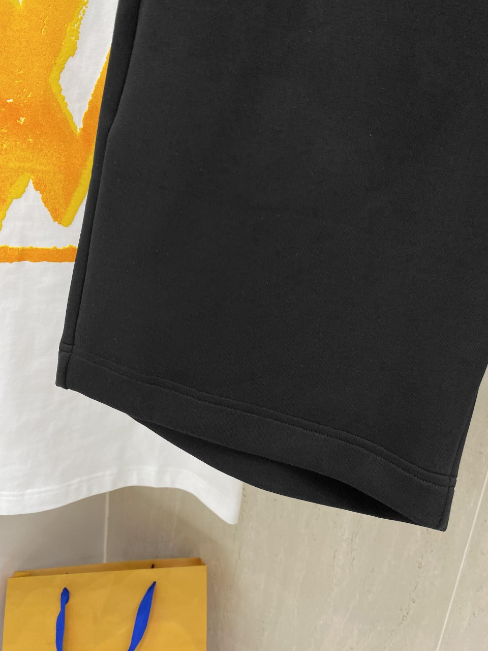 LV CASUAL SHORTS BLACK COTTON STRETCH FABRIC 239613